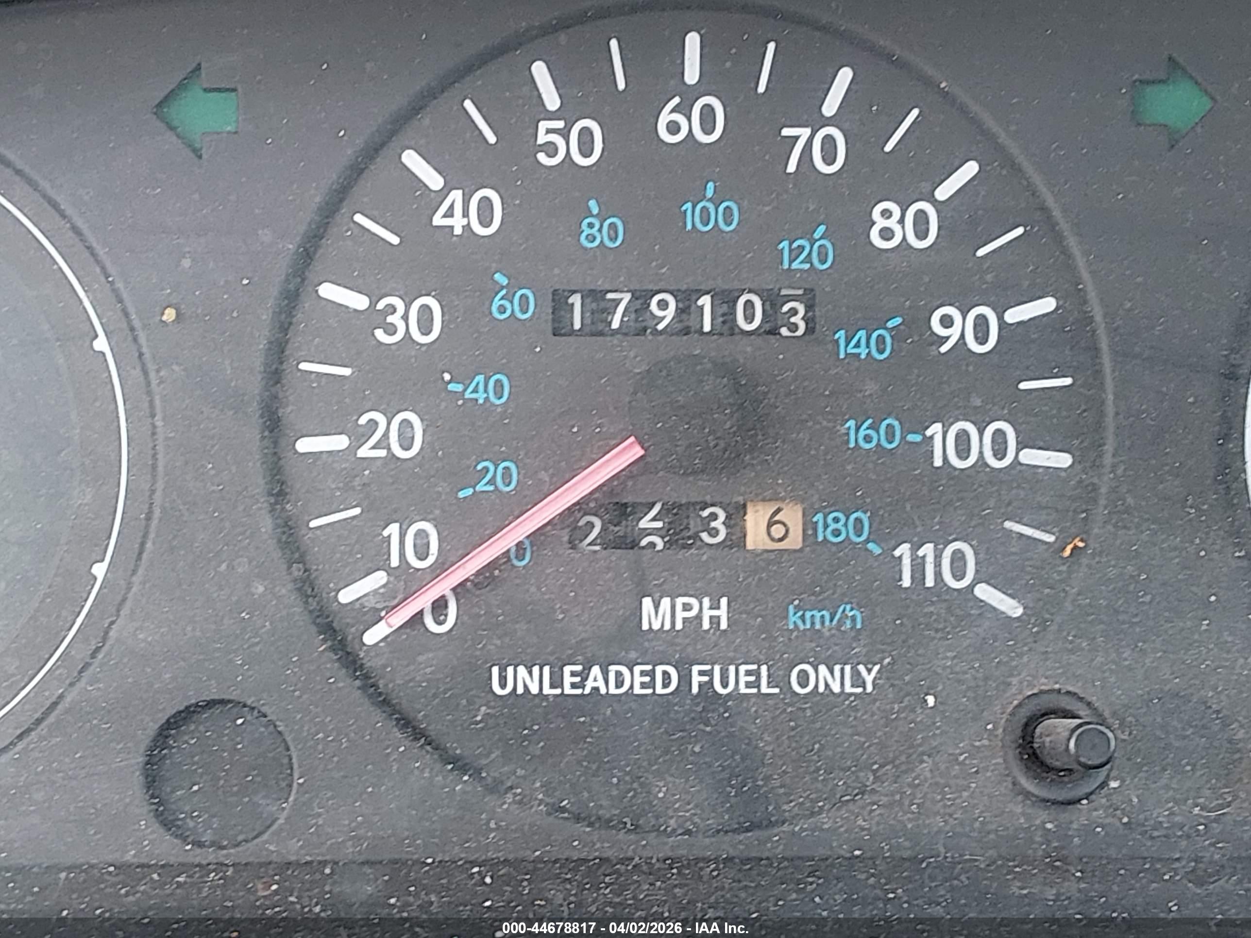 GEO PRIZM image 7