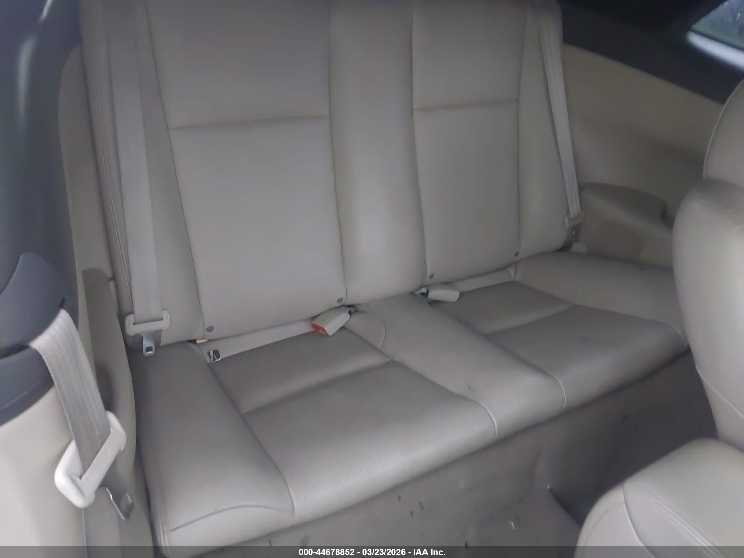 TOYOTA CAMRY image 8