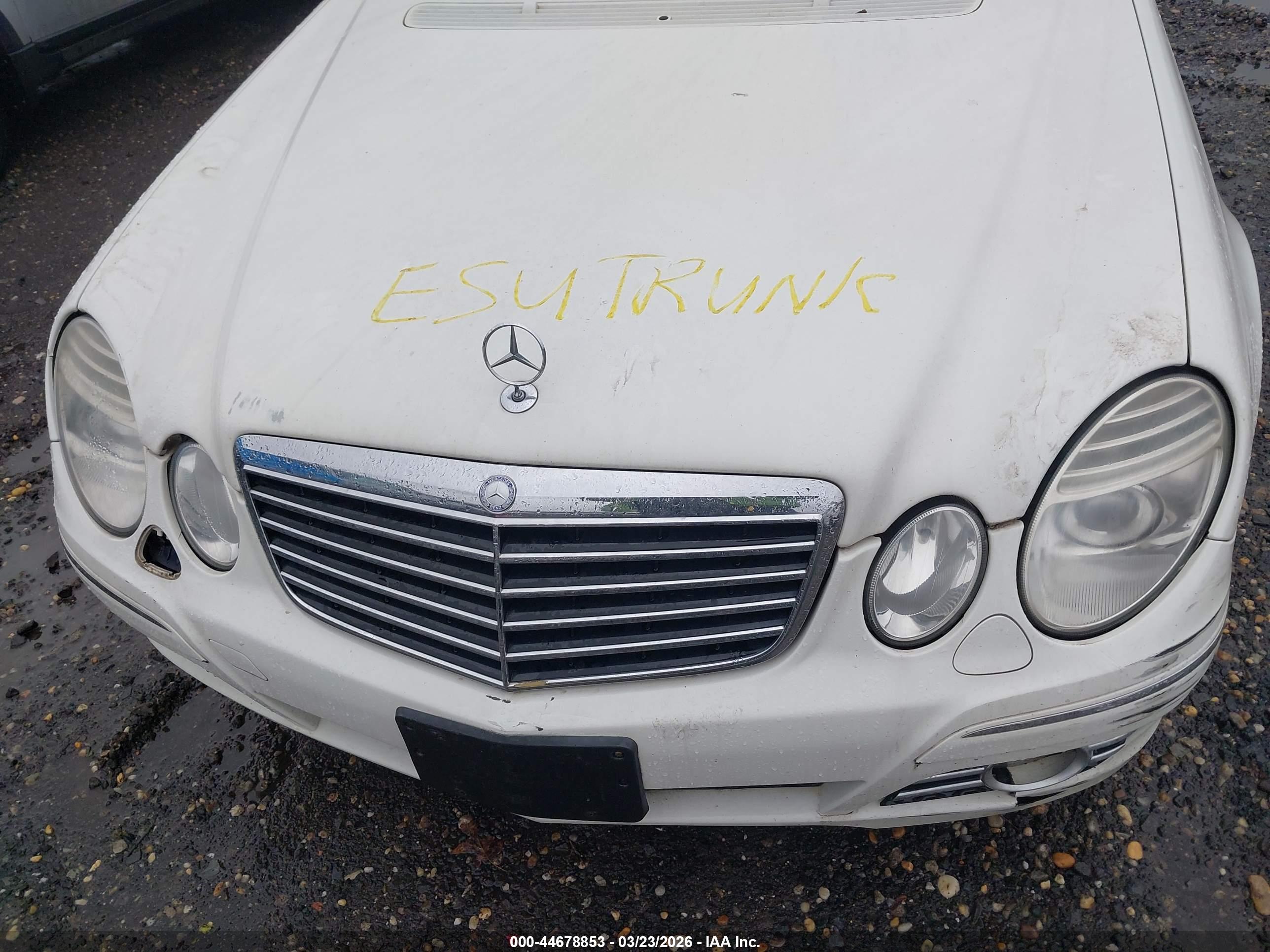 MERCEDES-BENZ E image 10
