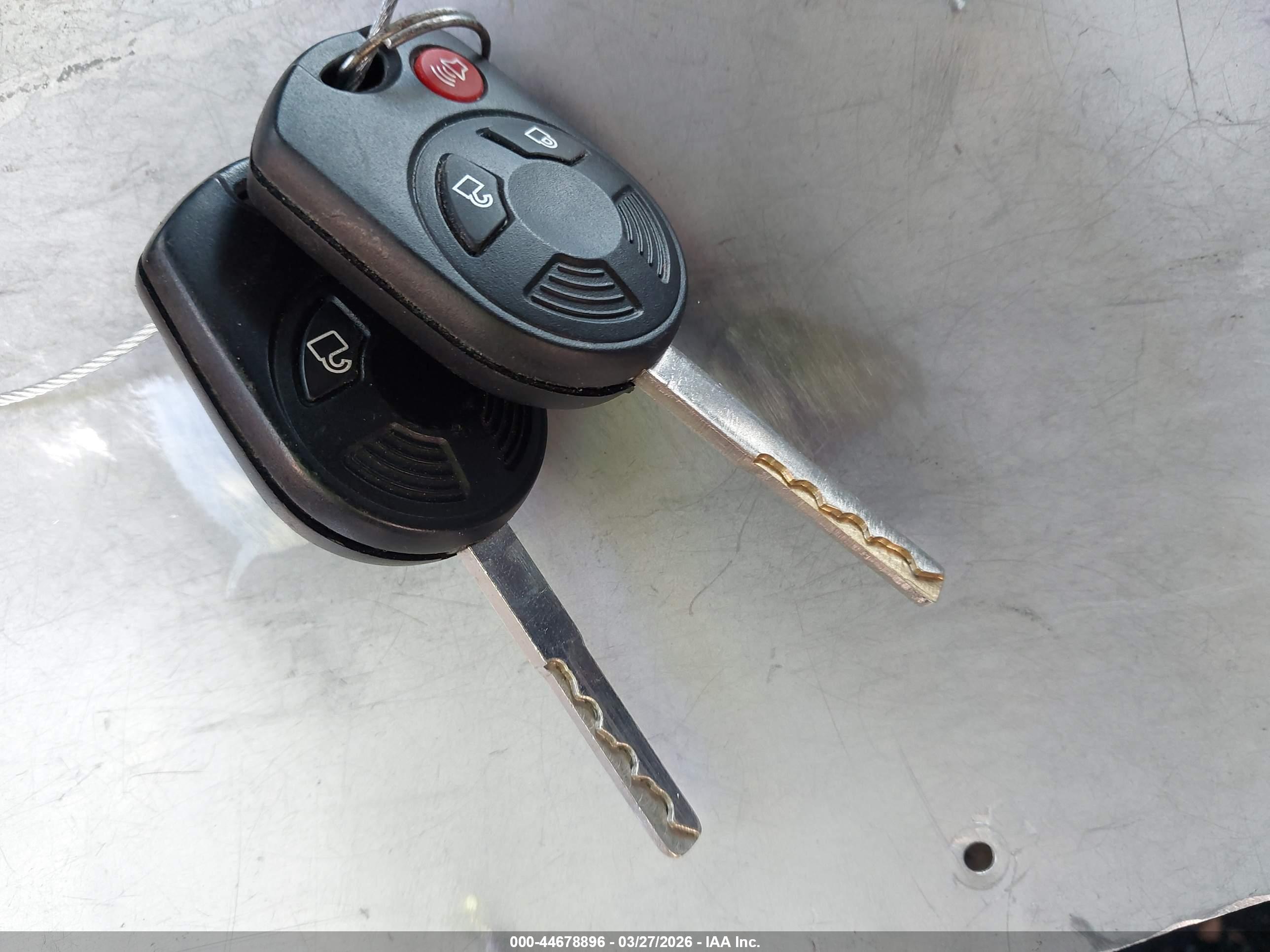 FORD ESCAPE image 11