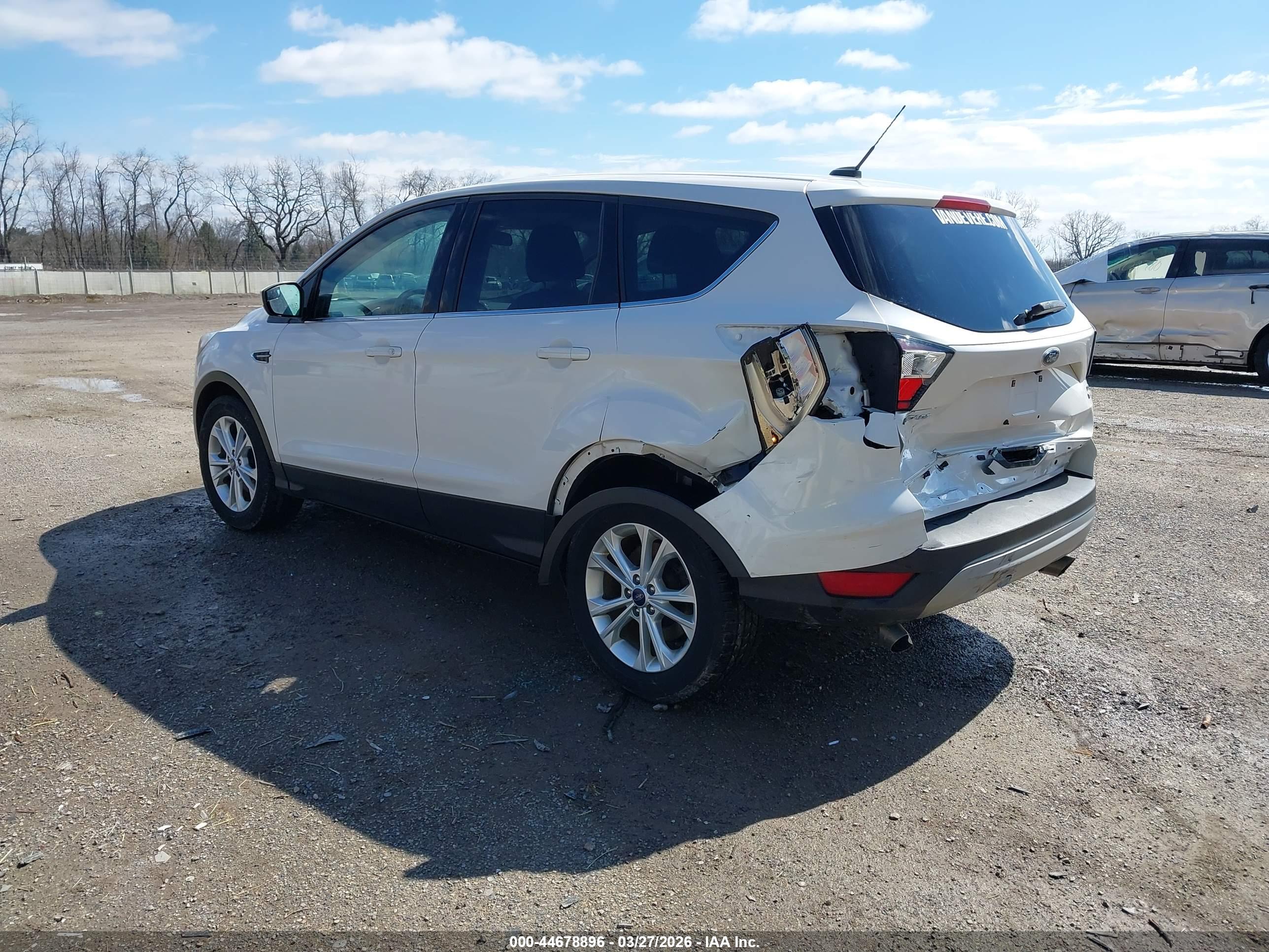 FORD ESCAPE image 3
