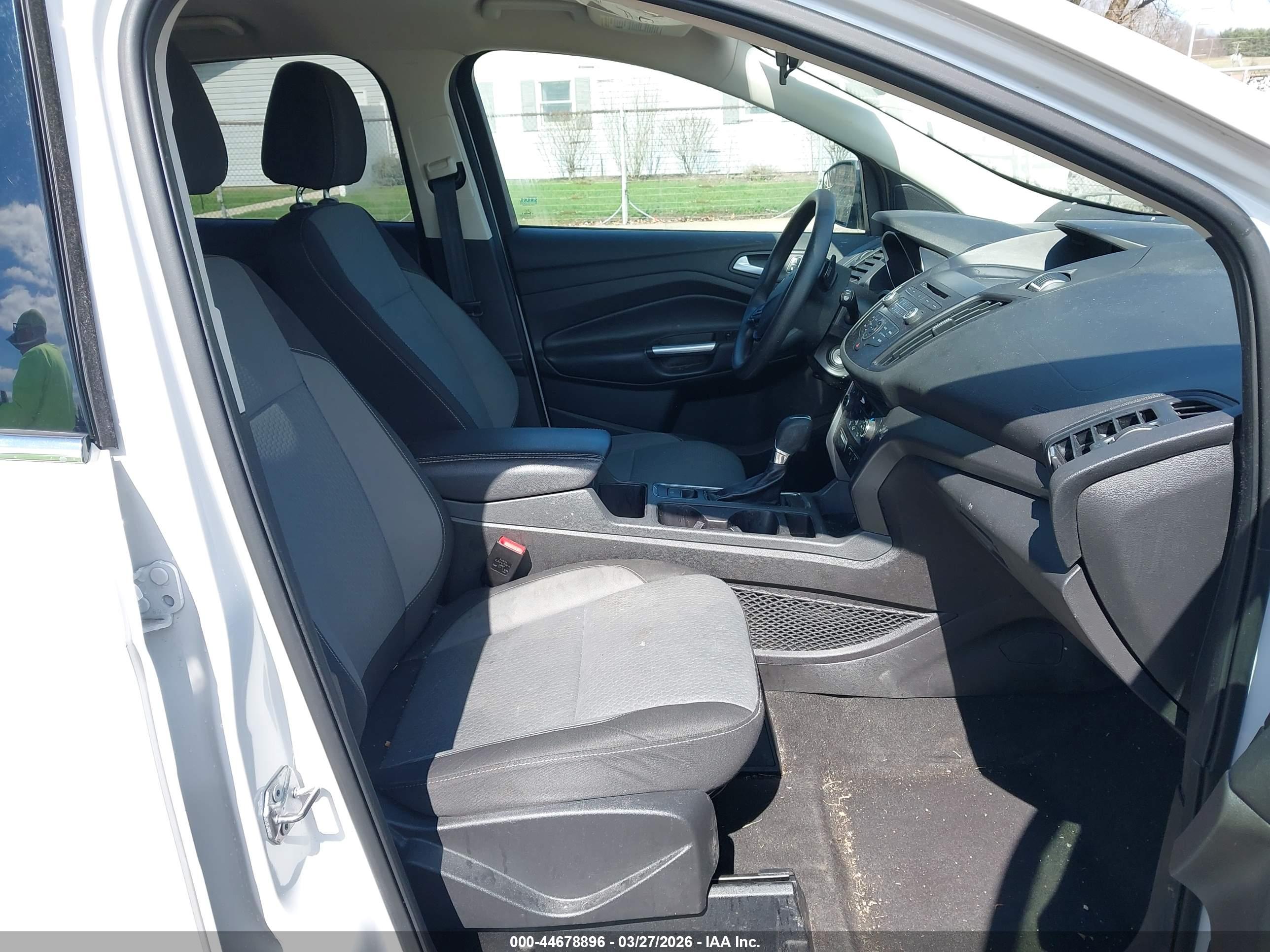 FORD ESCAPE image 5