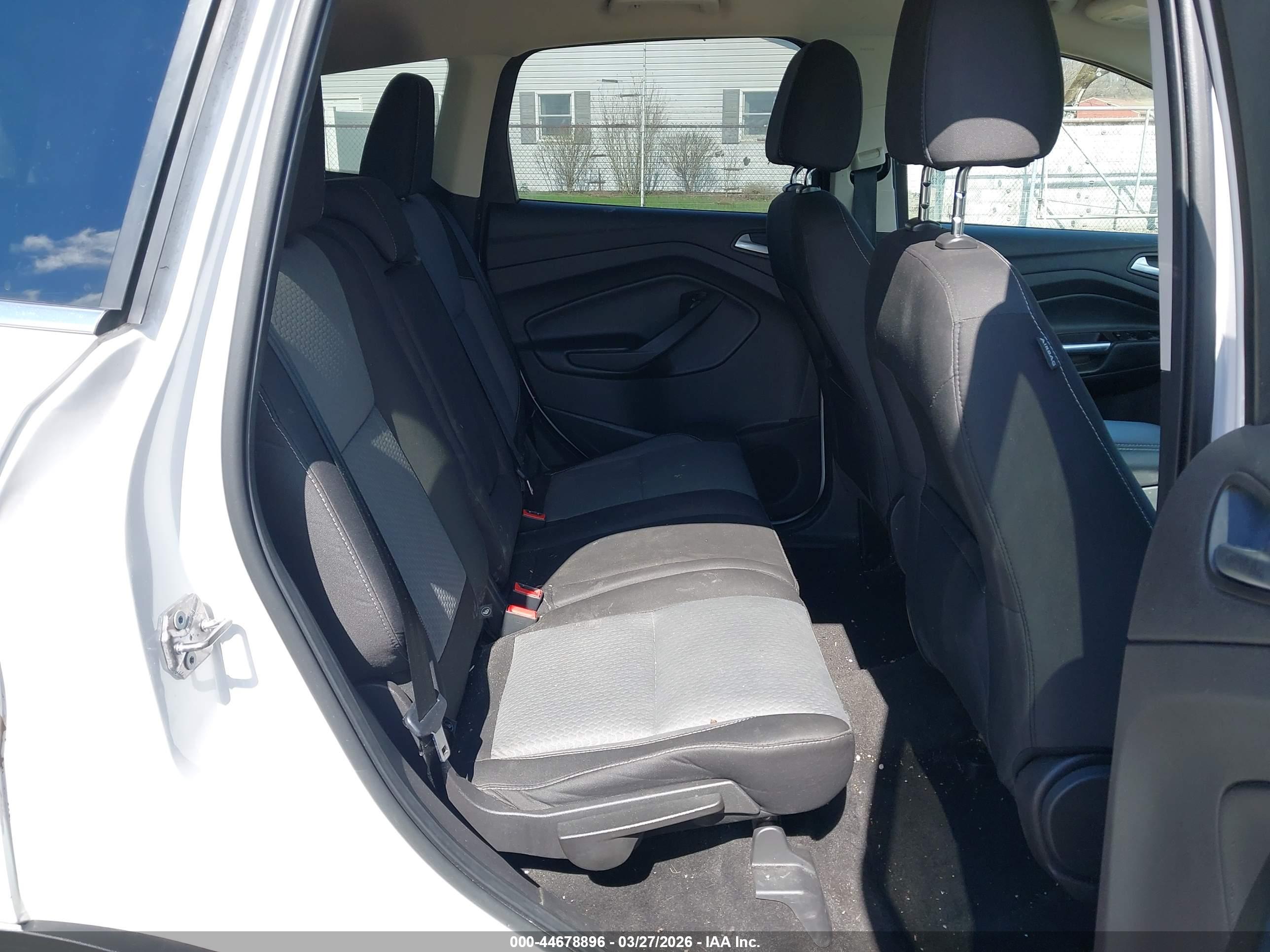 FORD ESCAPE image 8