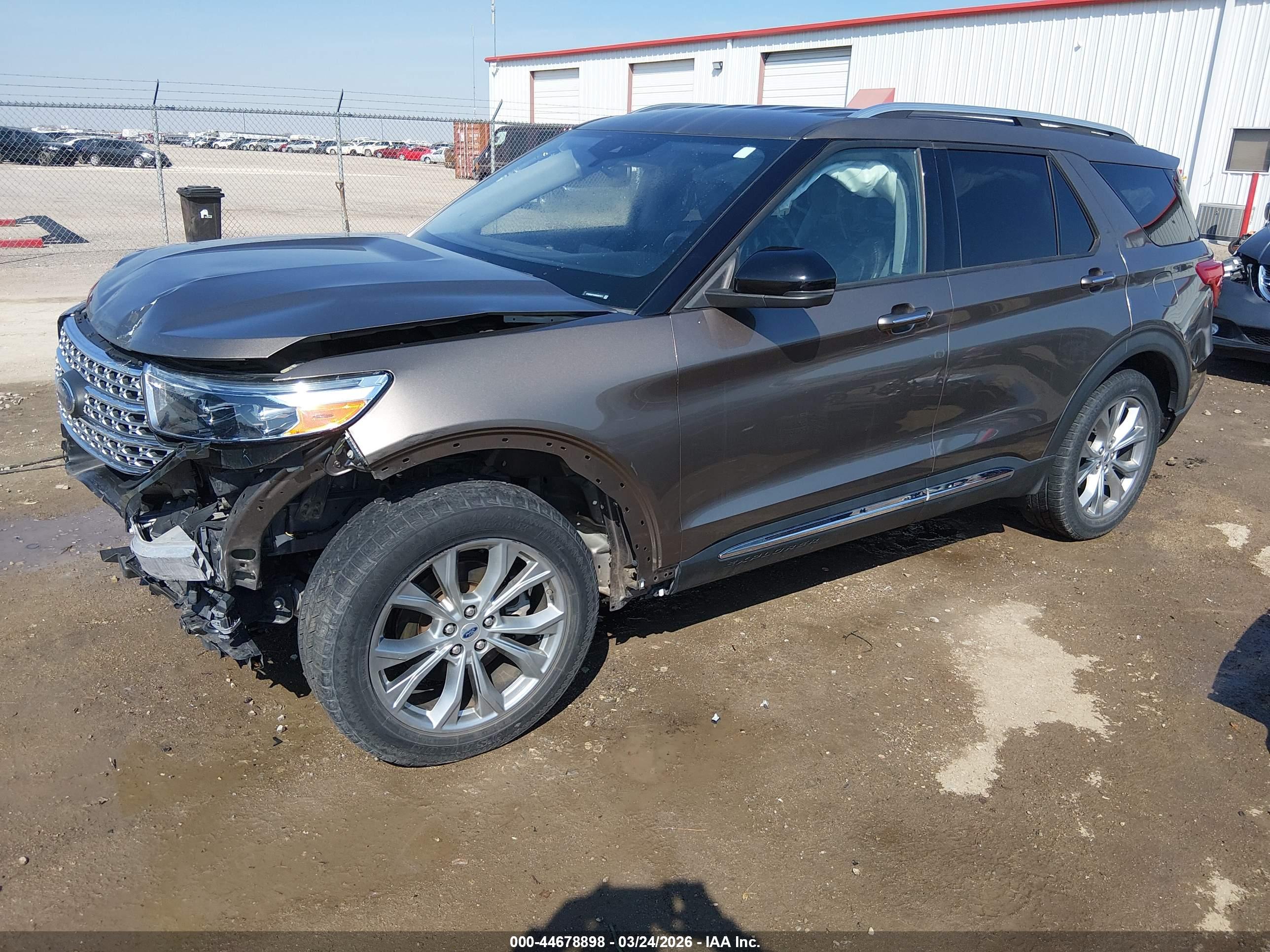 FORD EXPLORER image 2