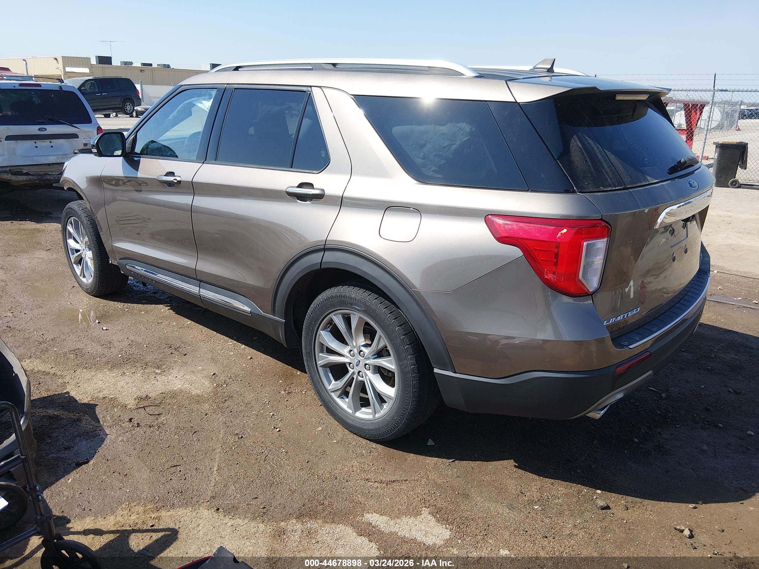 FORD EXPLORER image 3