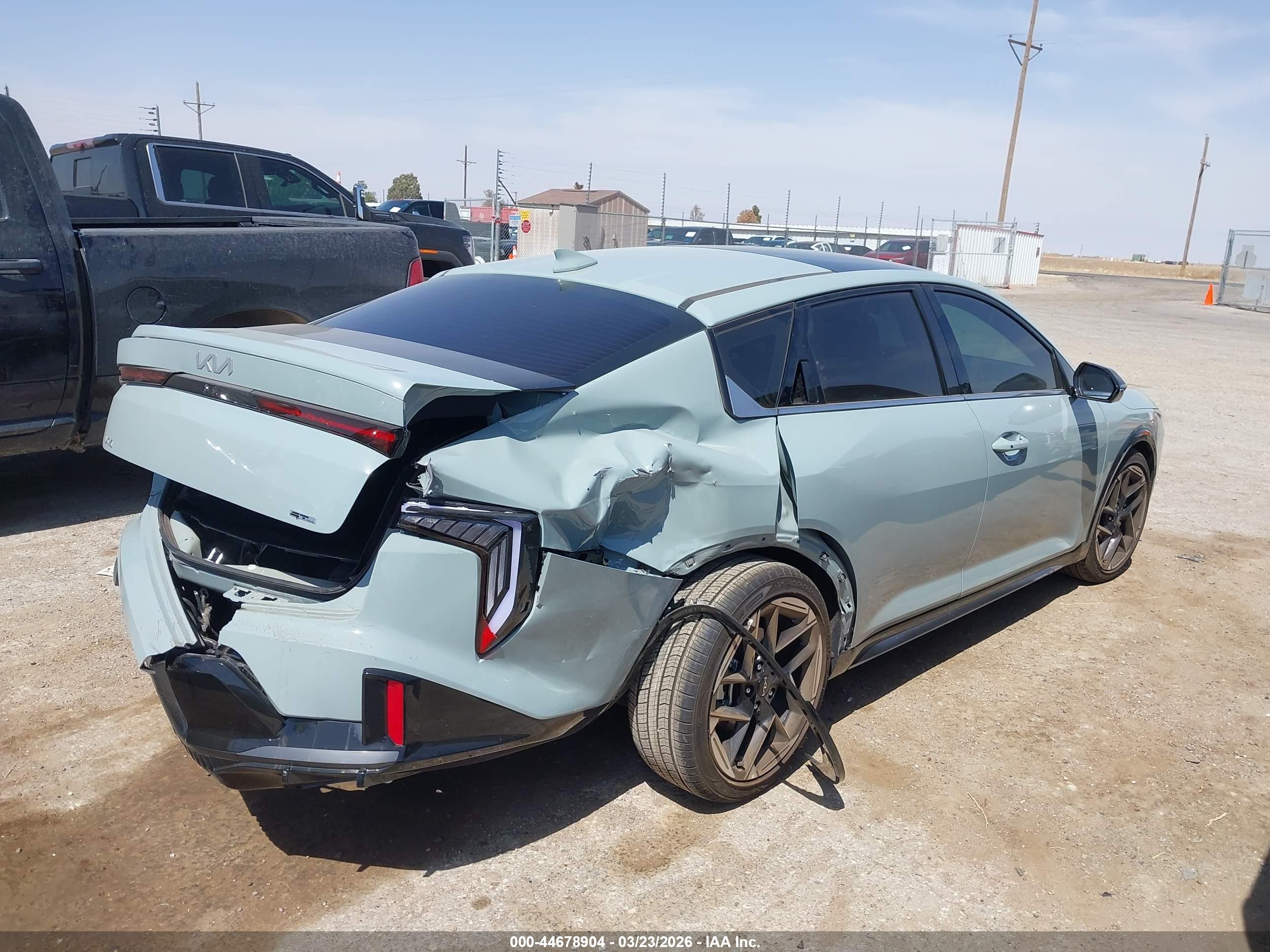 KIA K4 image 4
