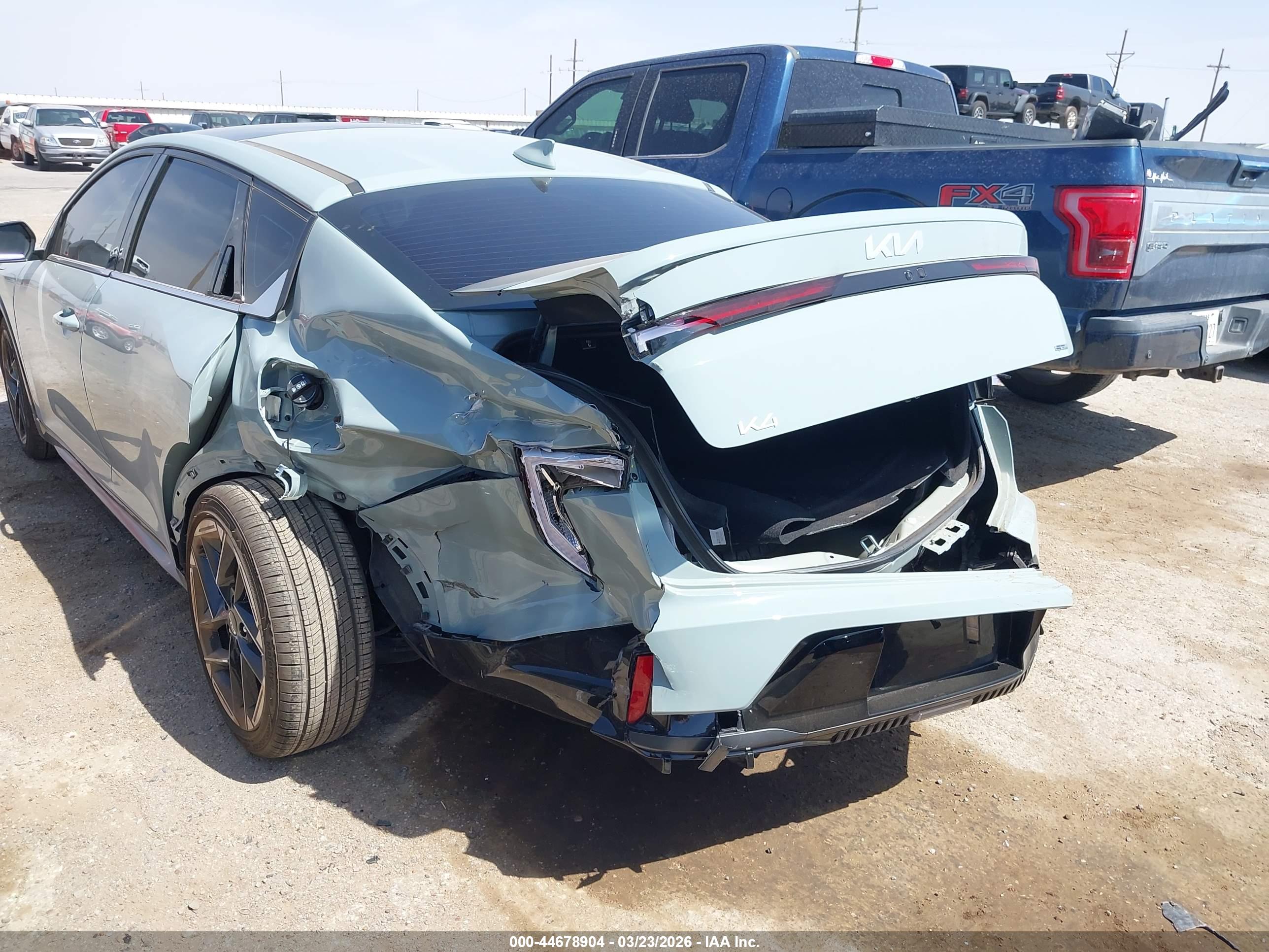 KIA K4 image 6