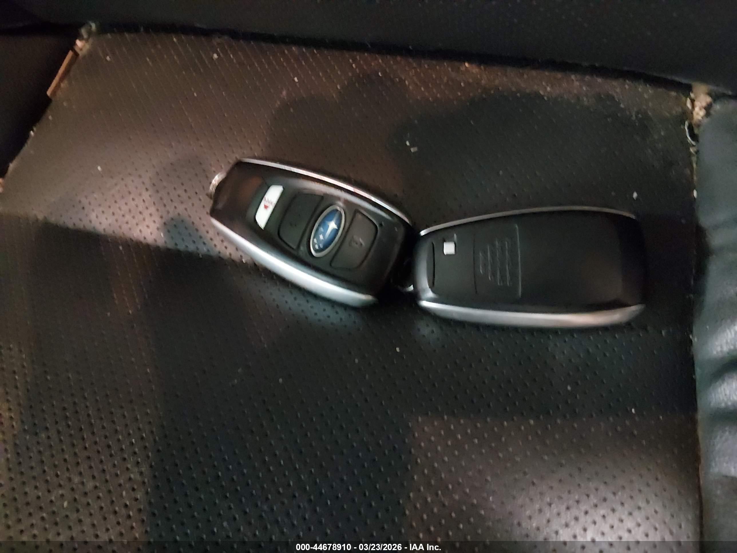 SUBARU OUTBACK image 11