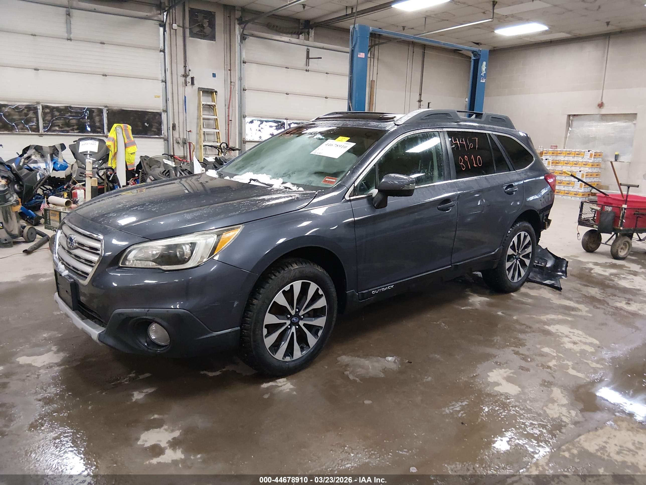 SUBARU OUTBACK image 2