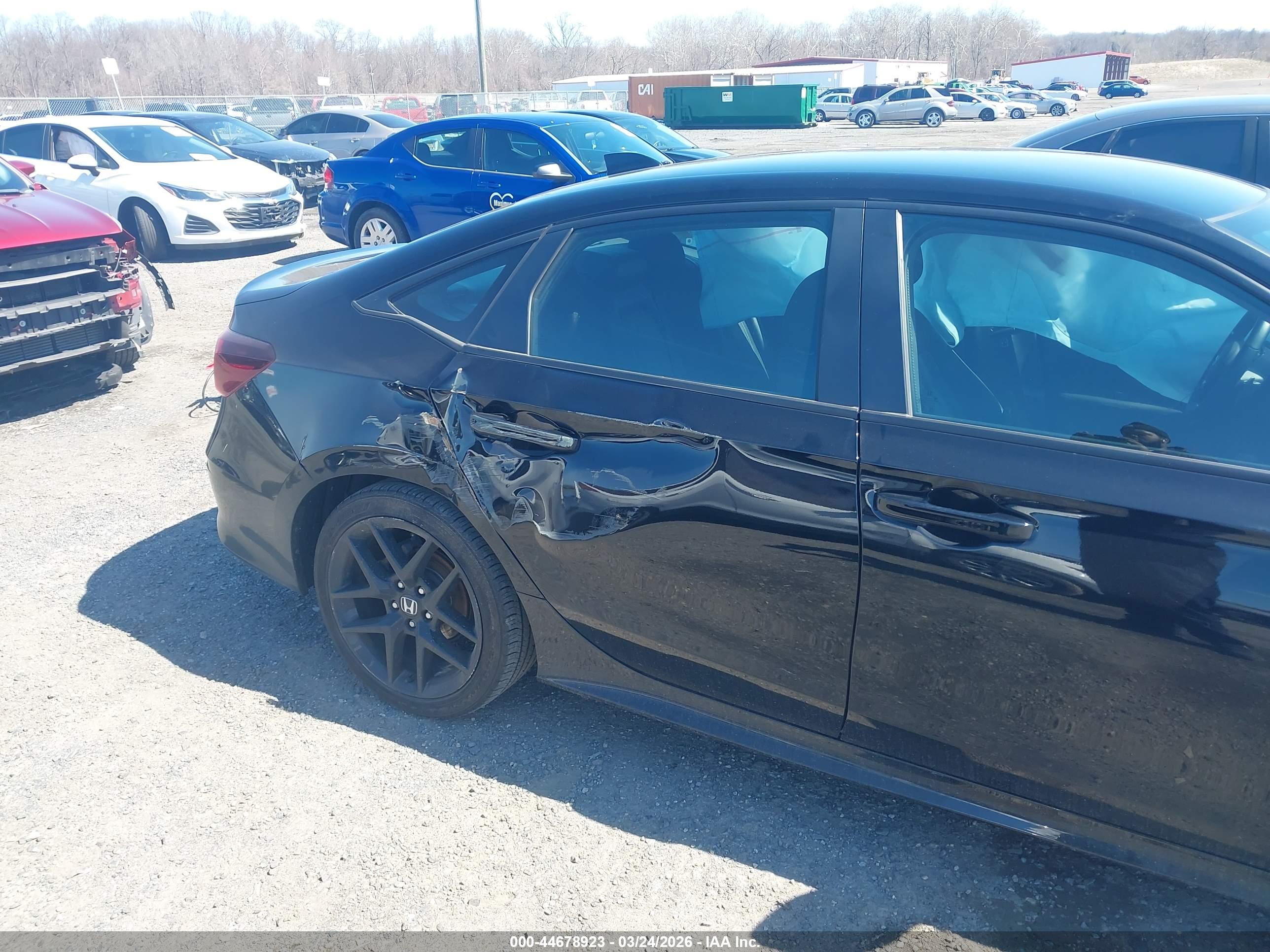 HONDA CIVIC image 6