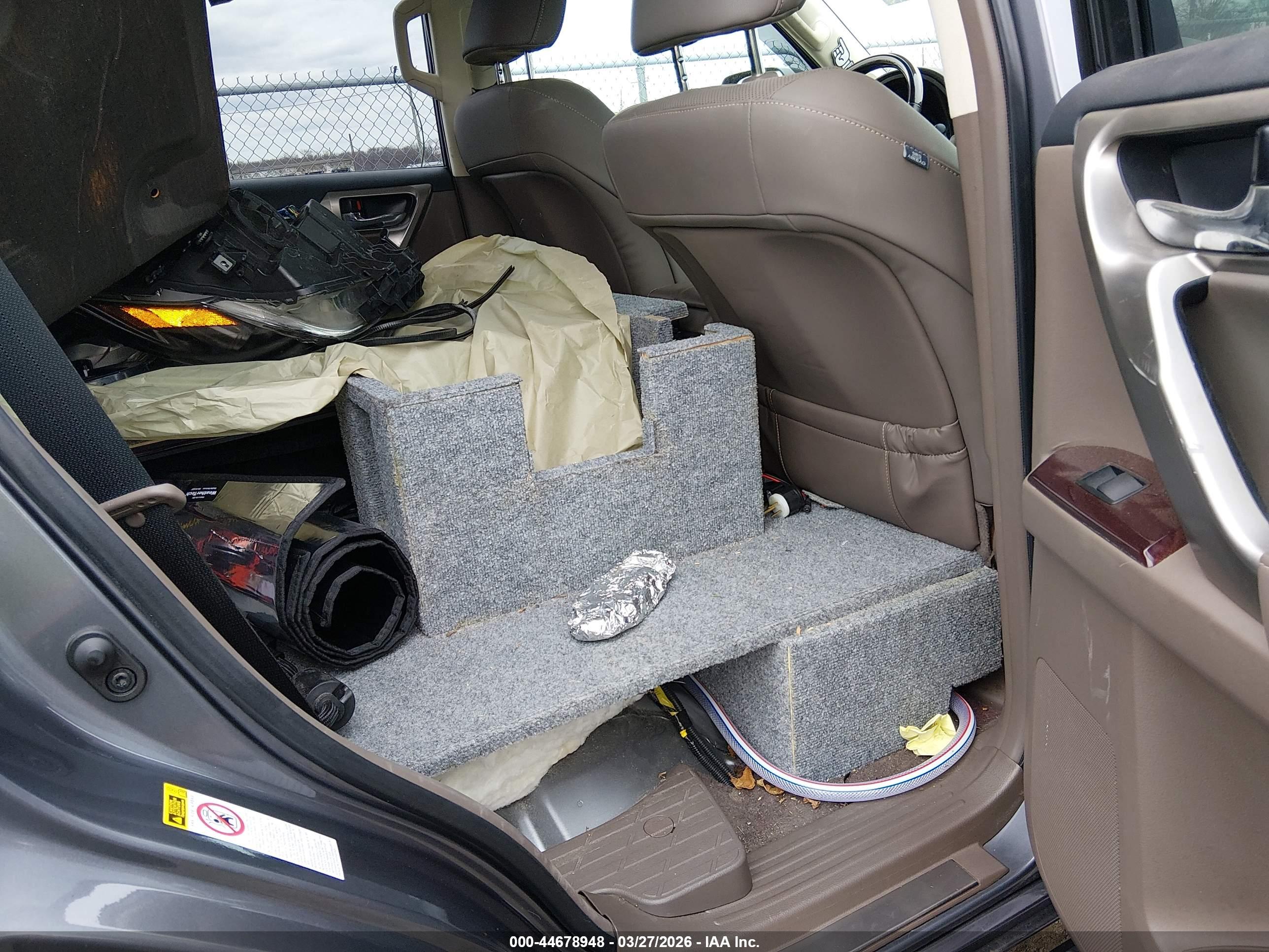 LEXUS GX image 8