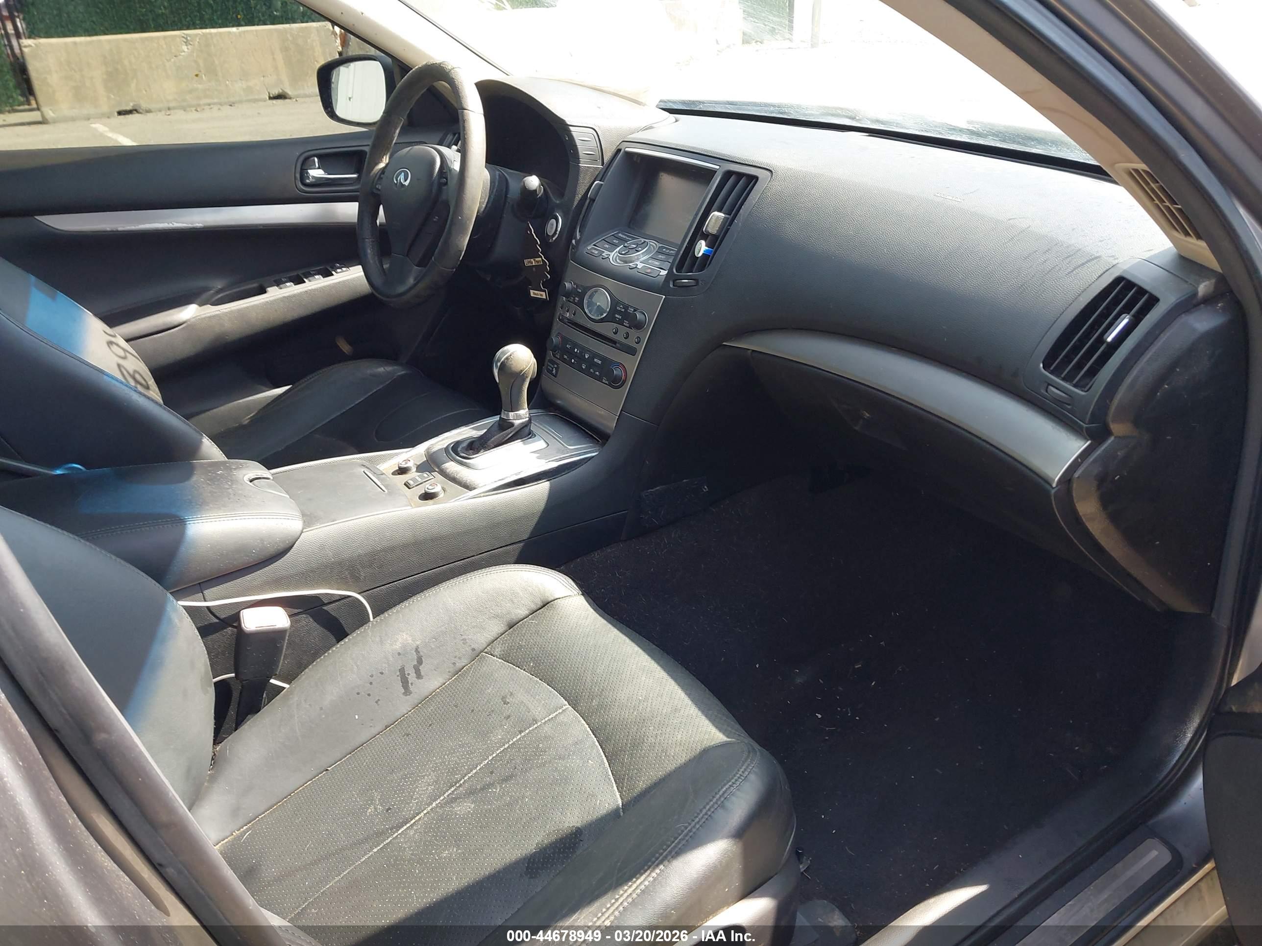 INFINITI Q40 image 5