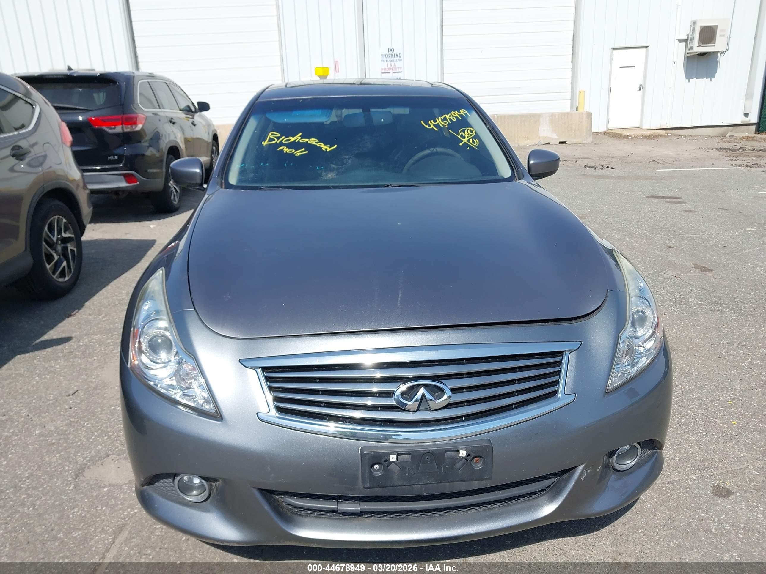 INFINITI Q40 image 6