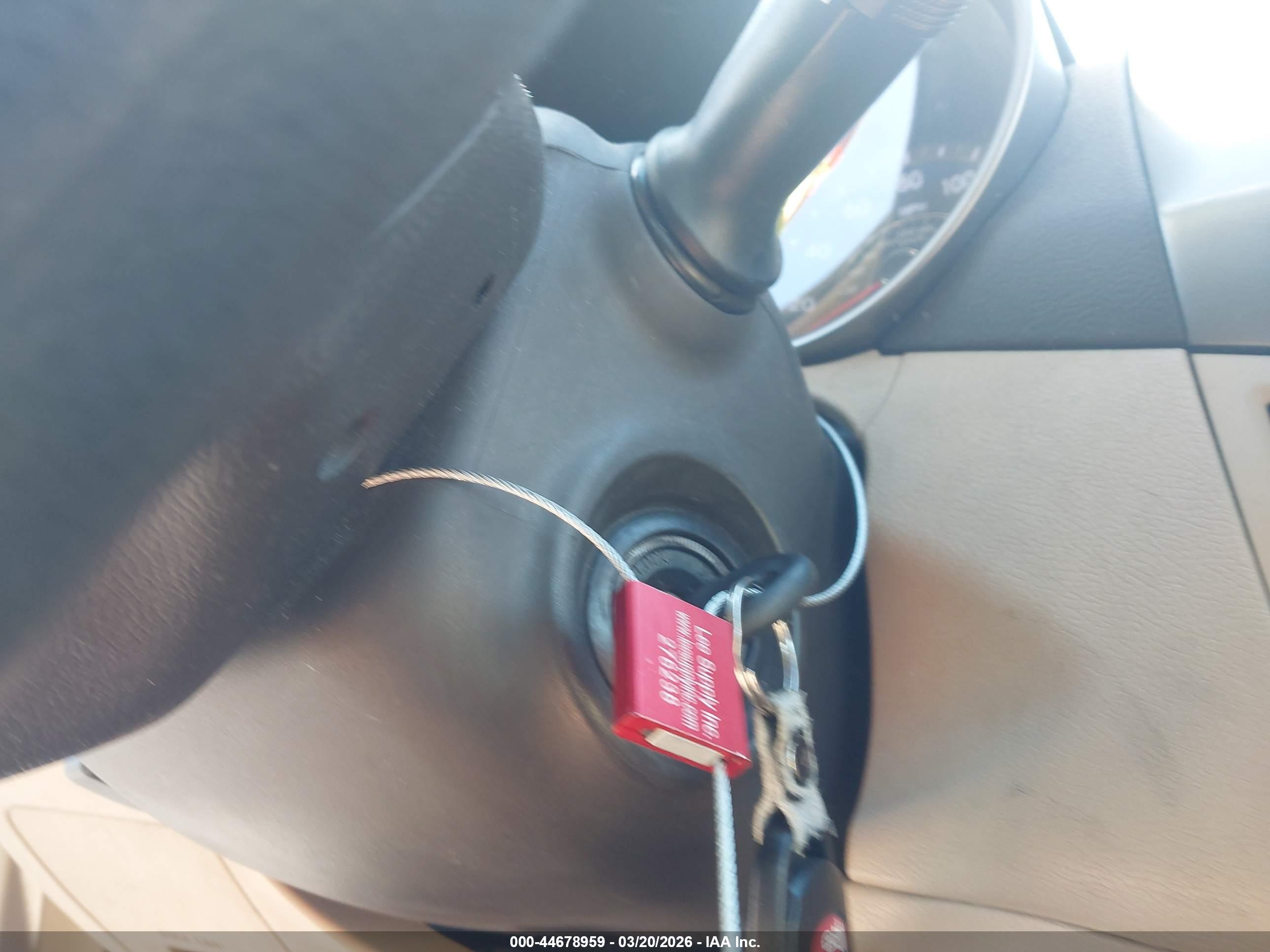 HYUNDAI ELANTRA image 11