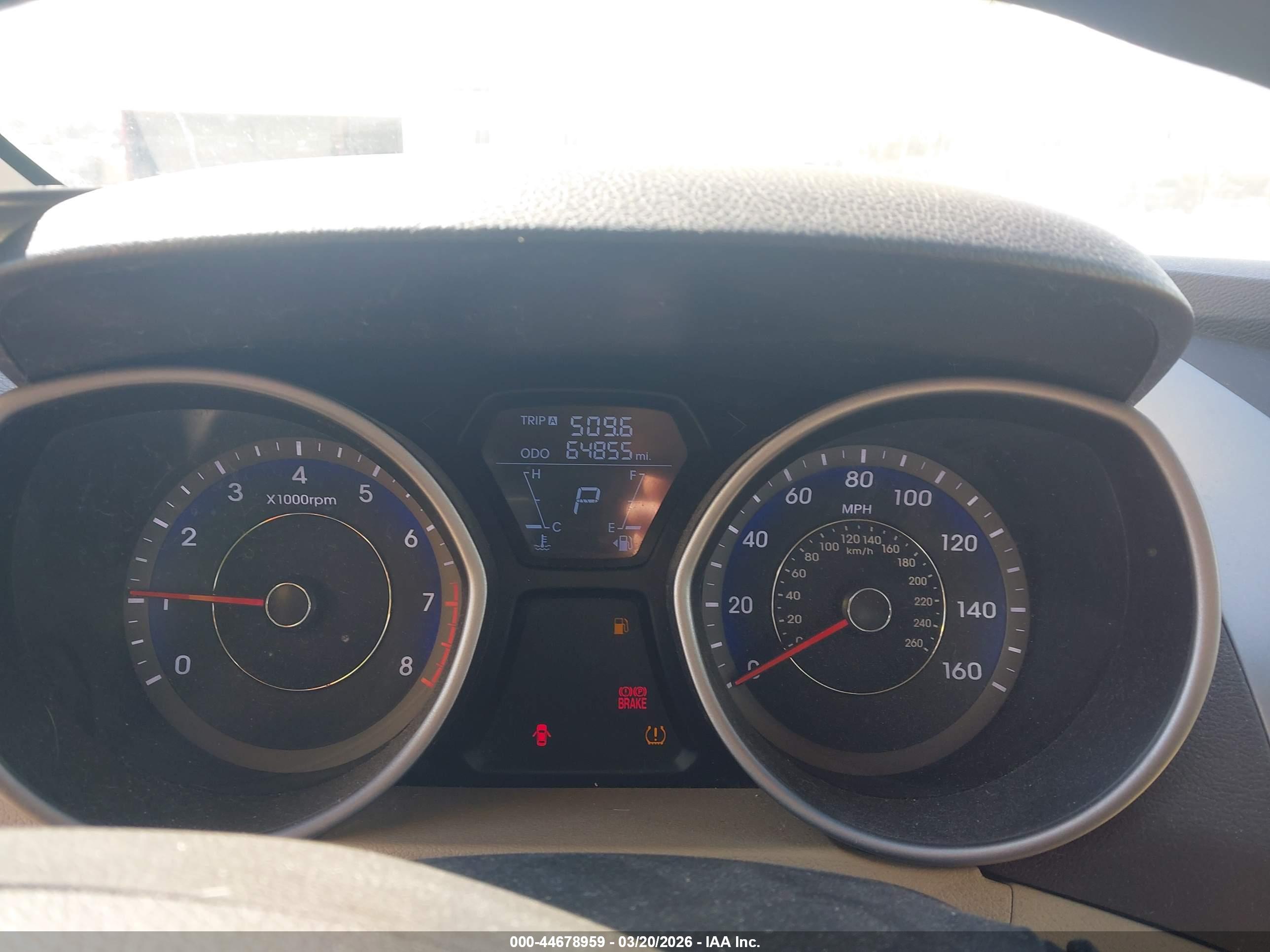 HYUNDAI ELANTRA image 7