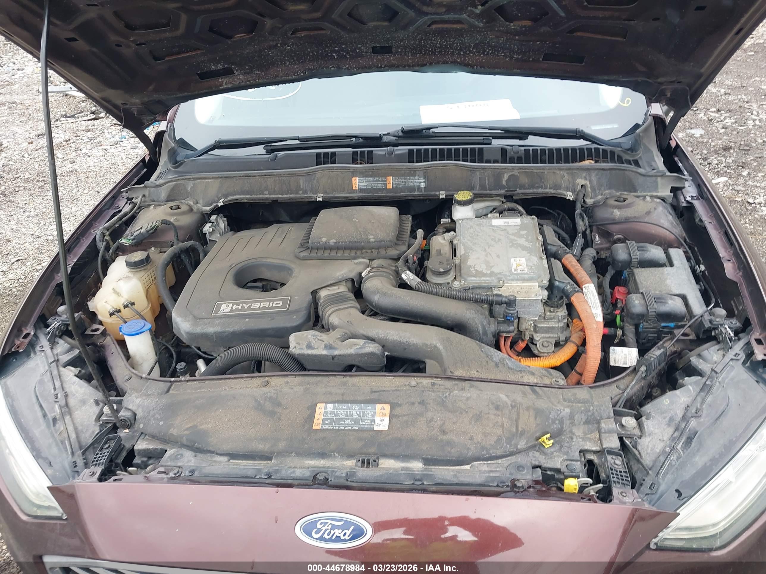 FORD FUSION image 10