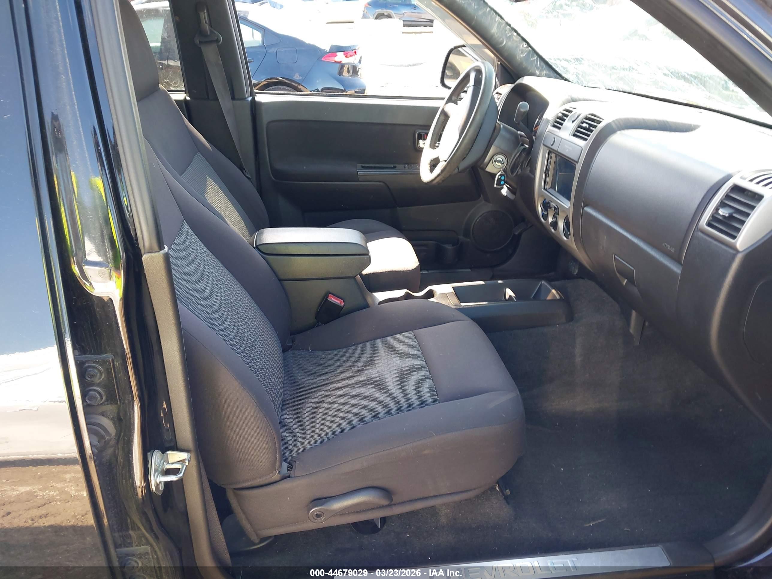 CHEVROLET COLORADO image 5