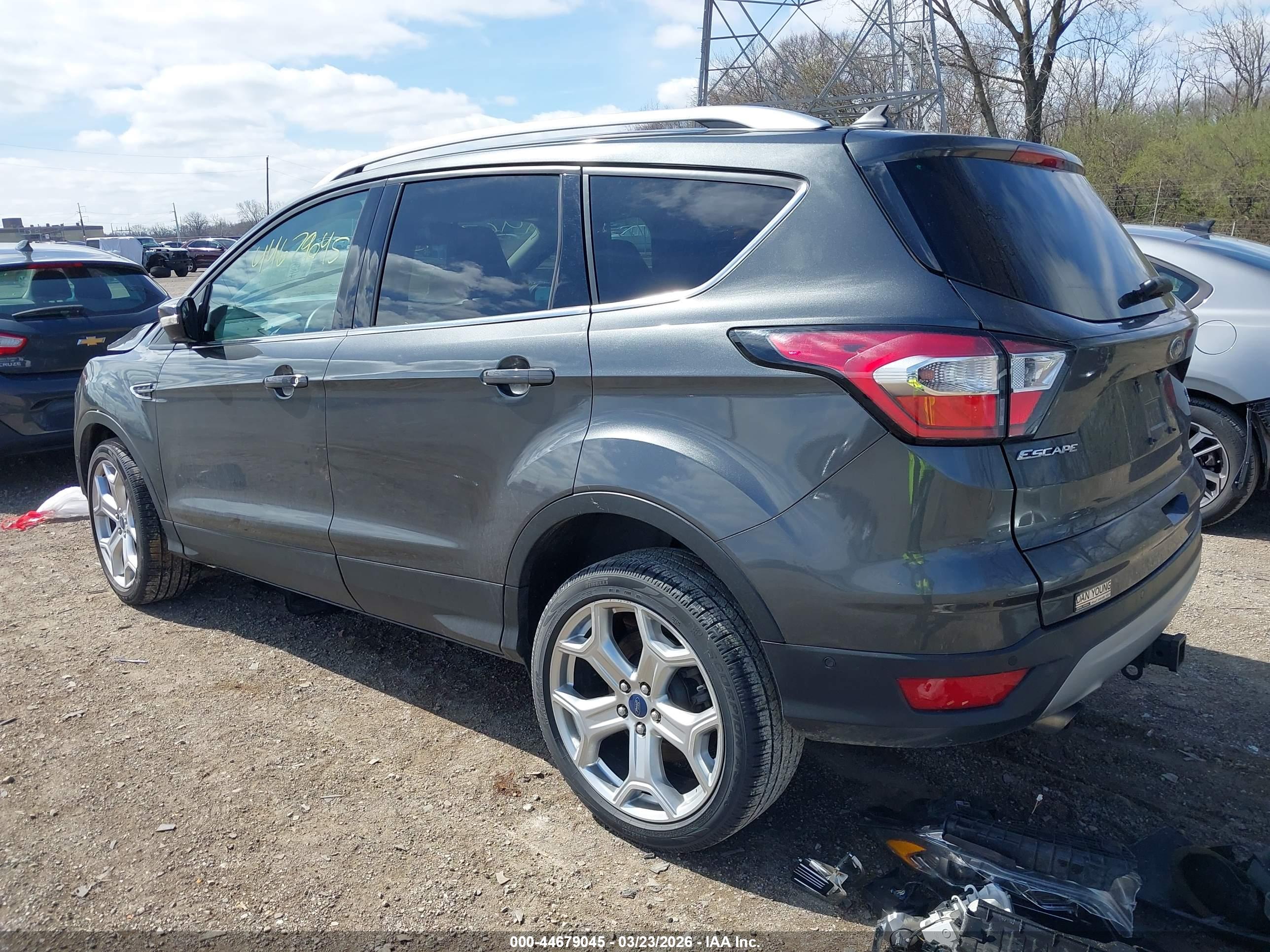 FORD ESCAPE image 3