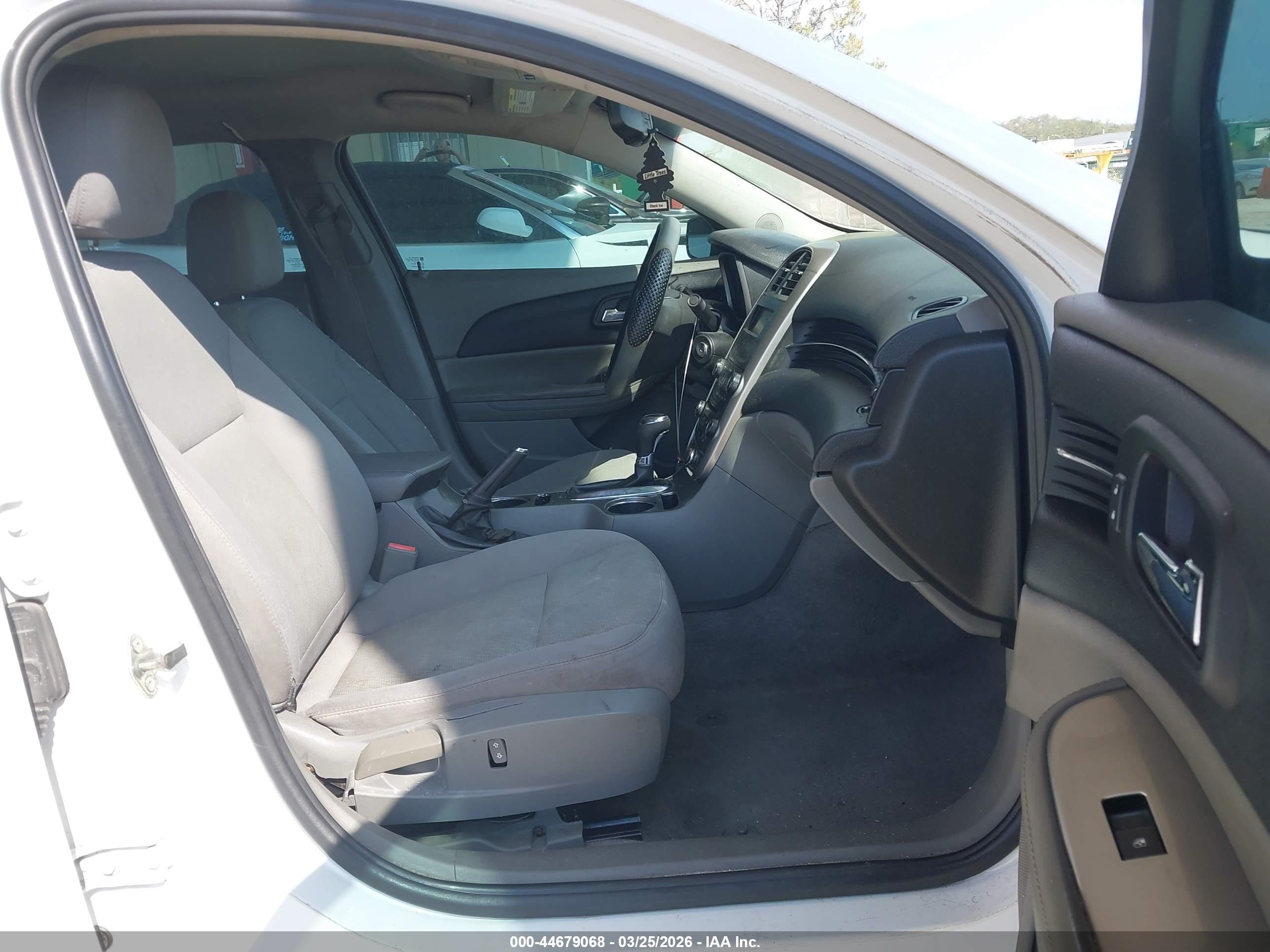CHEVROLET MALIBU image 5