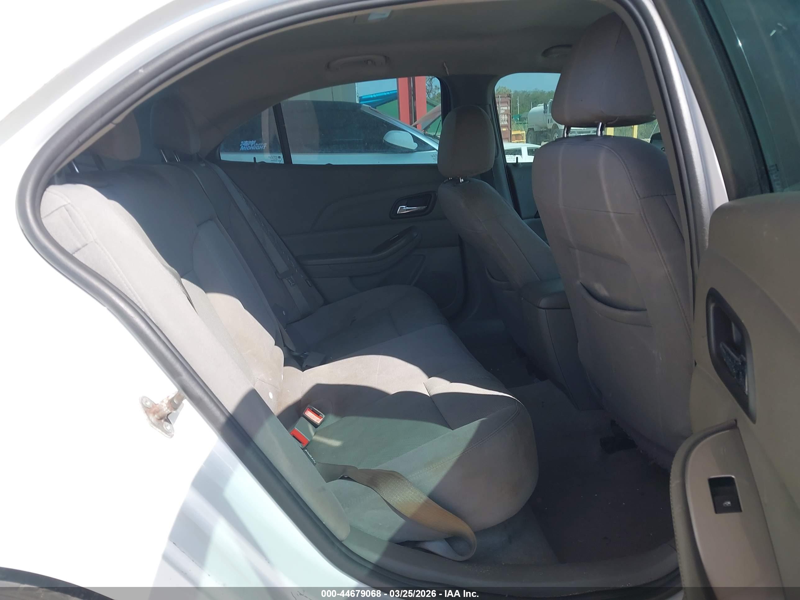 CHEVROLET MALIBU image 8