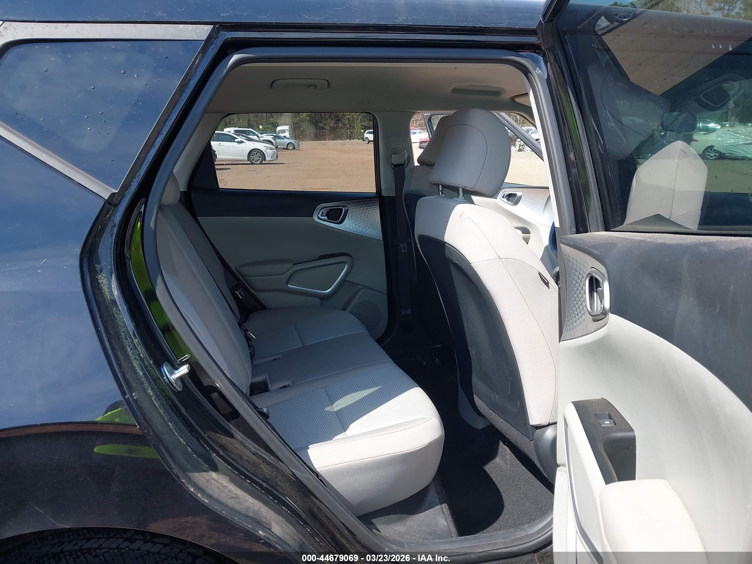 KIA SOUL image 8