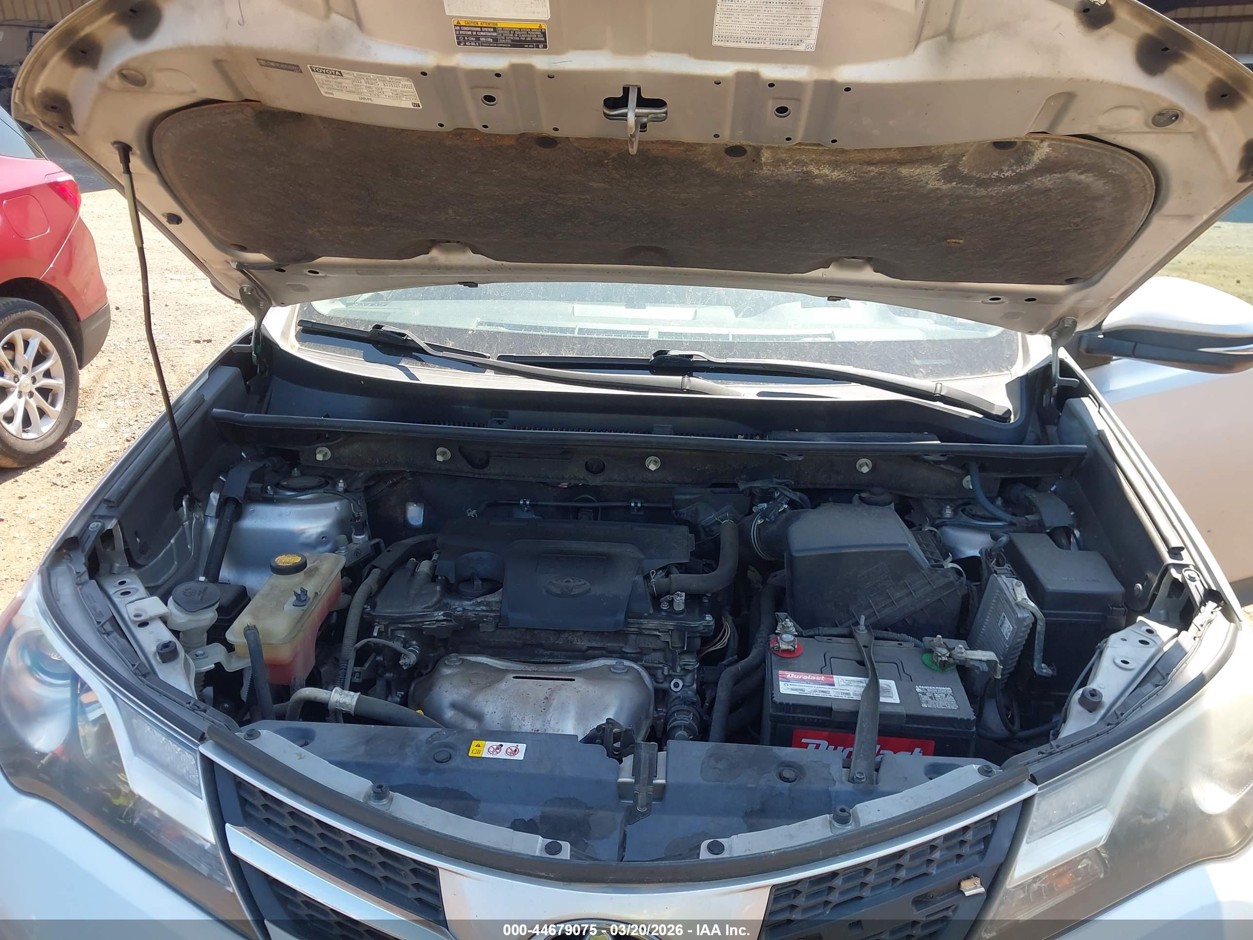 TOYOTA RAV4 image 10