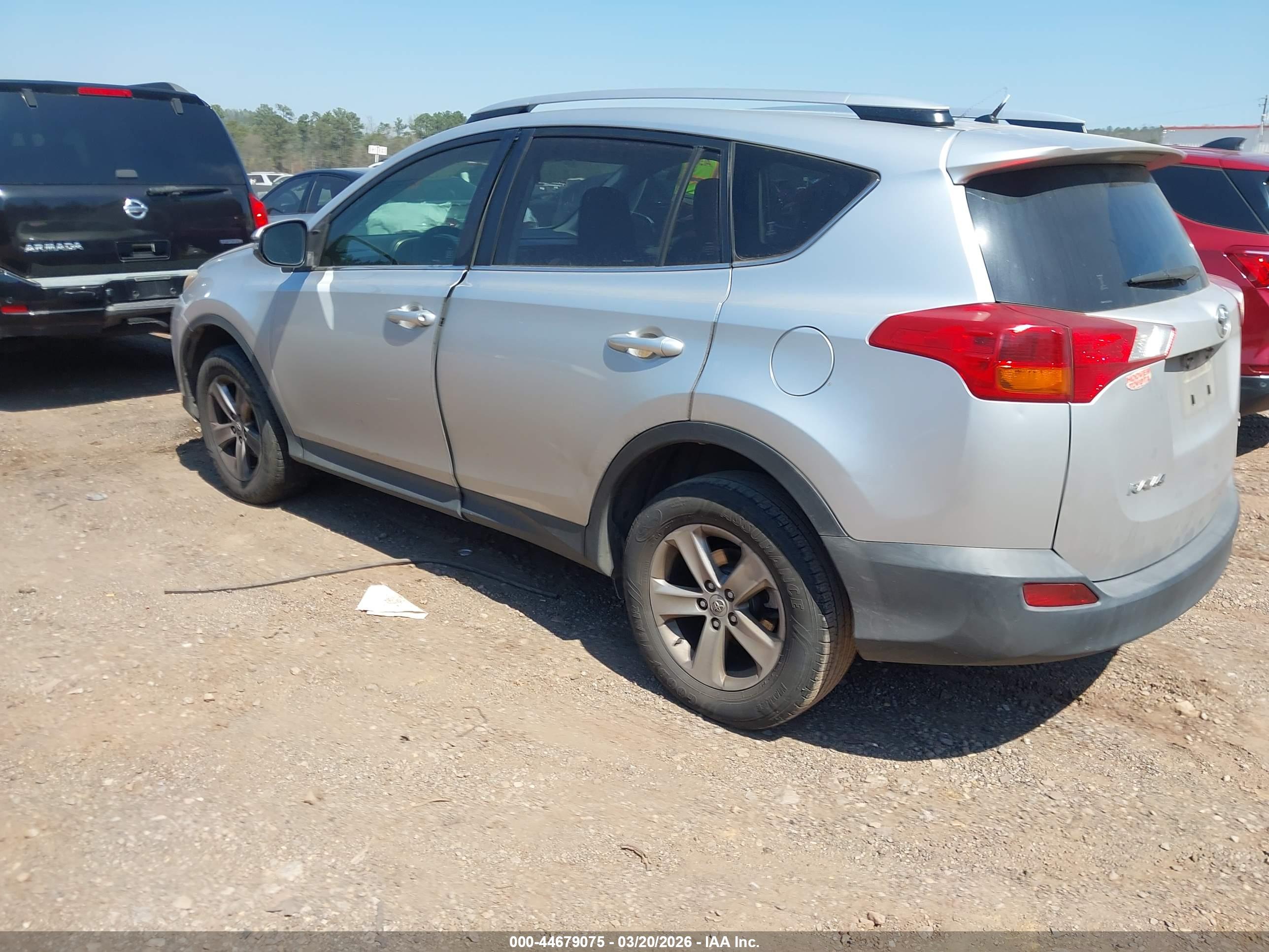 TOYOTA RAV4 image 3