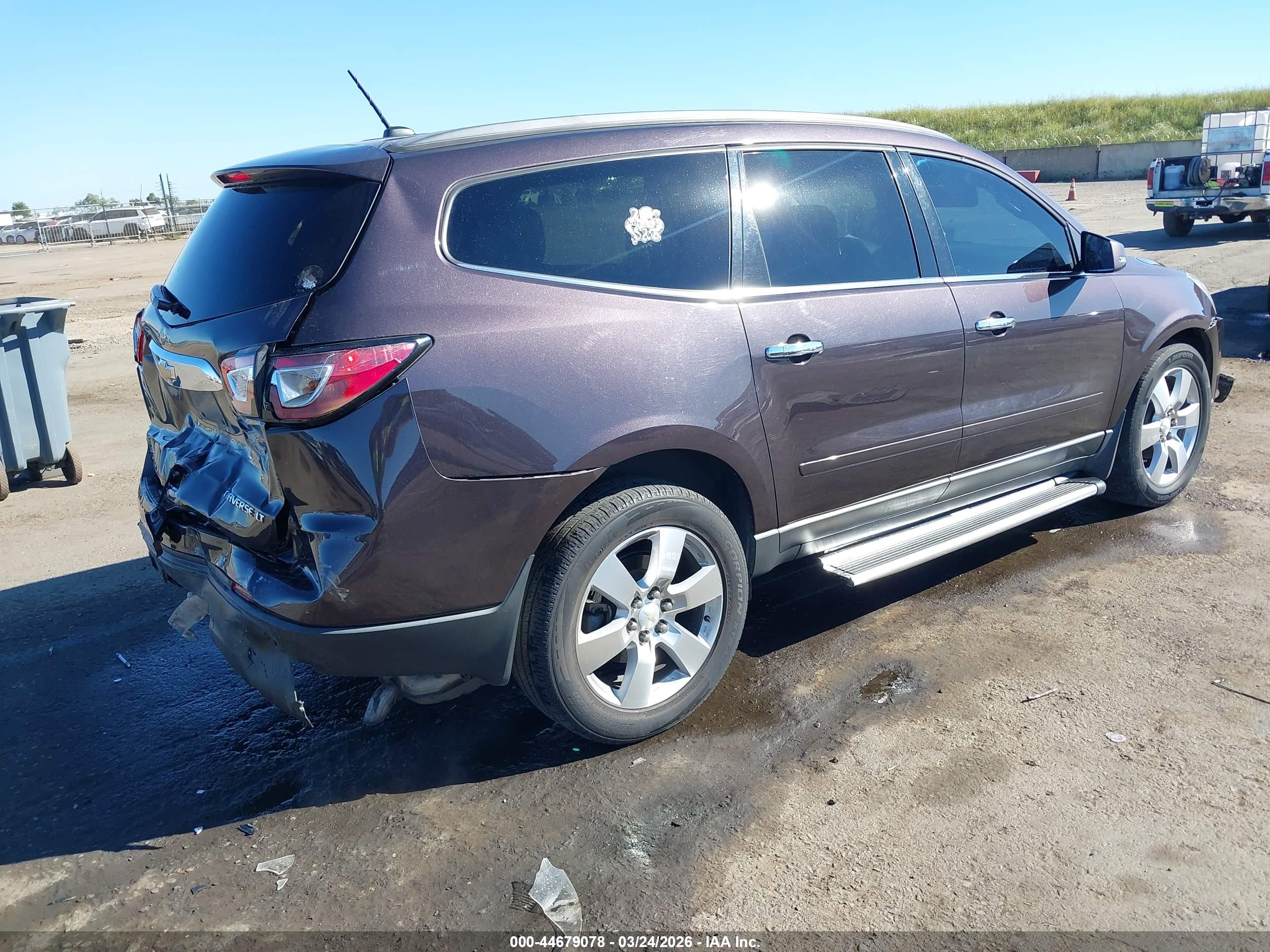 CHEVROLET TRAVERSE image 4