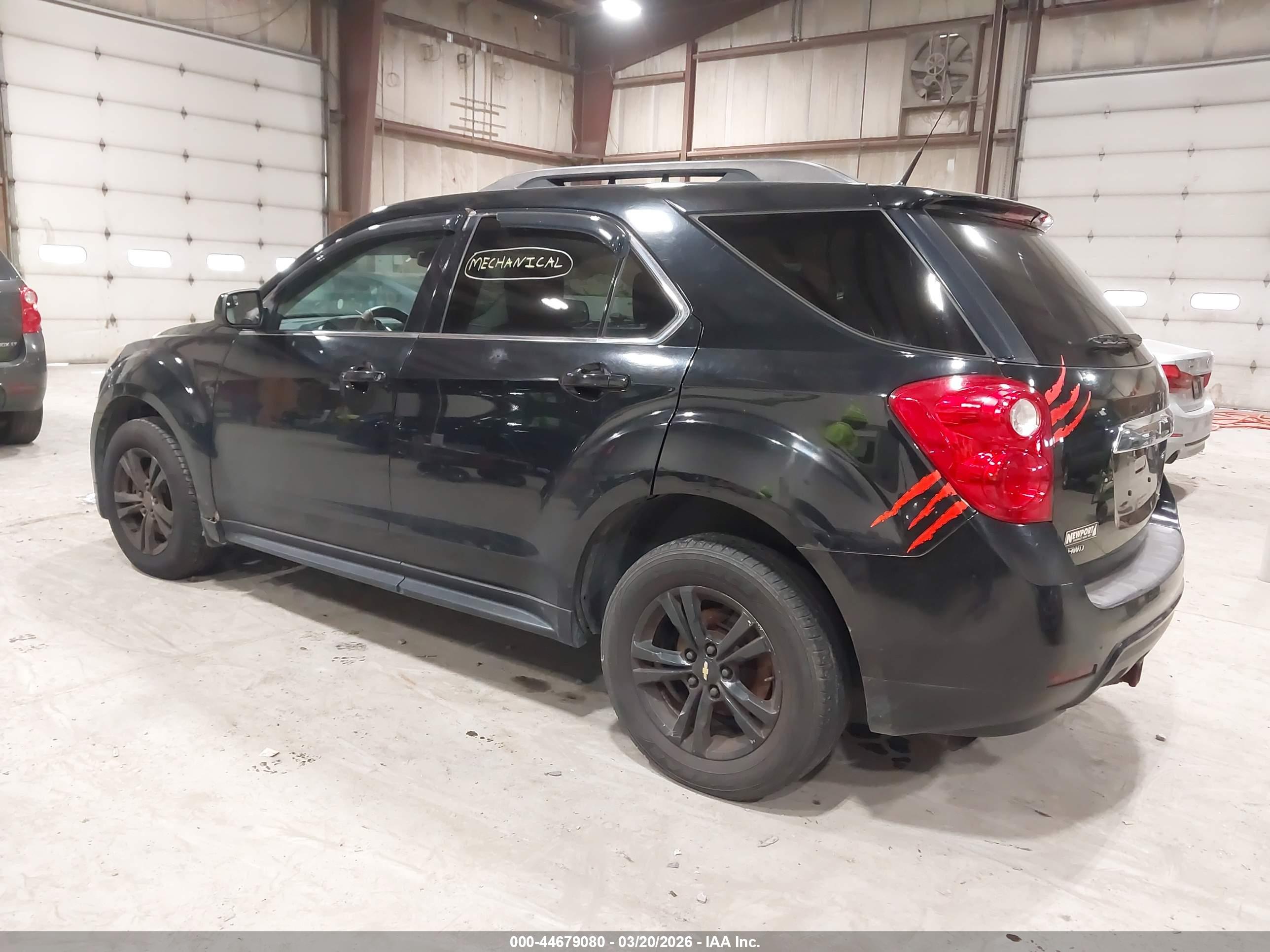 CHEVROLET EQUINOX image 3