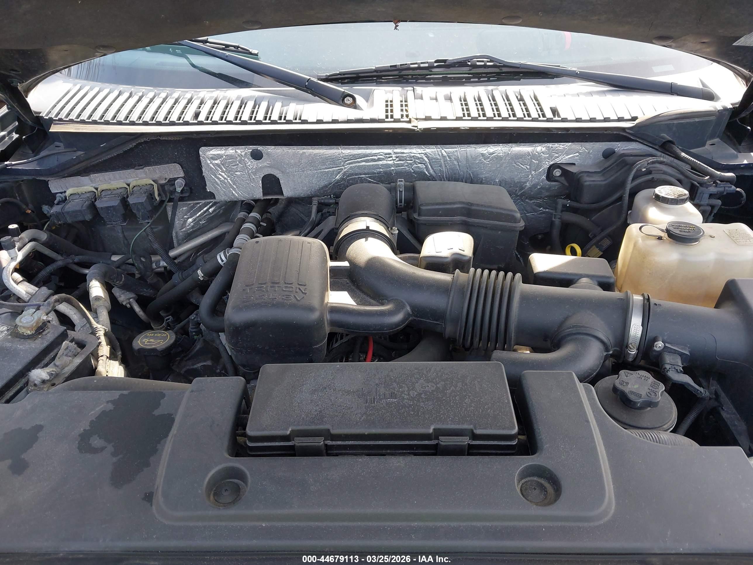 FORD EXPEDITION image 10