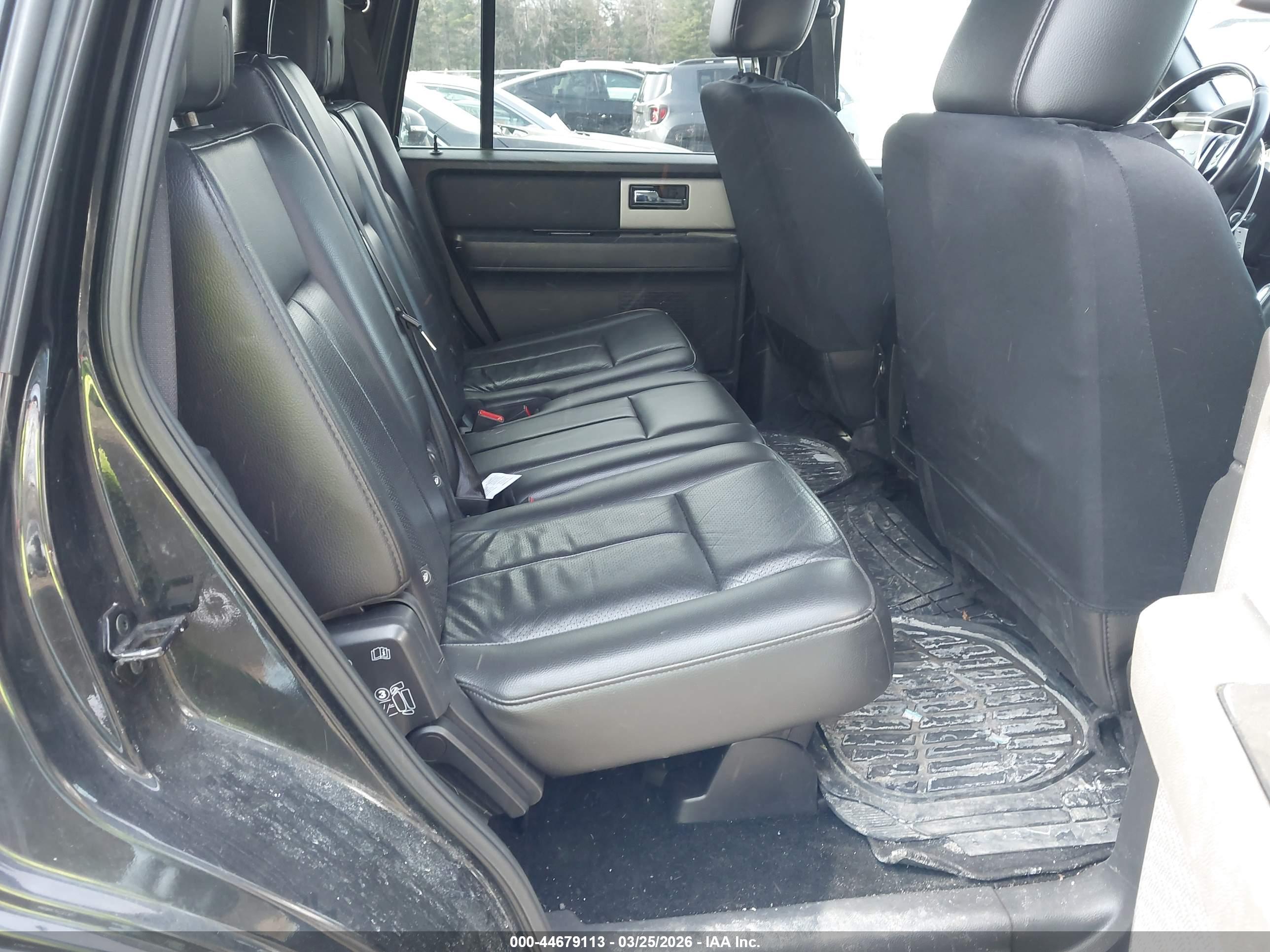 FORD EXPEDITION image 8
