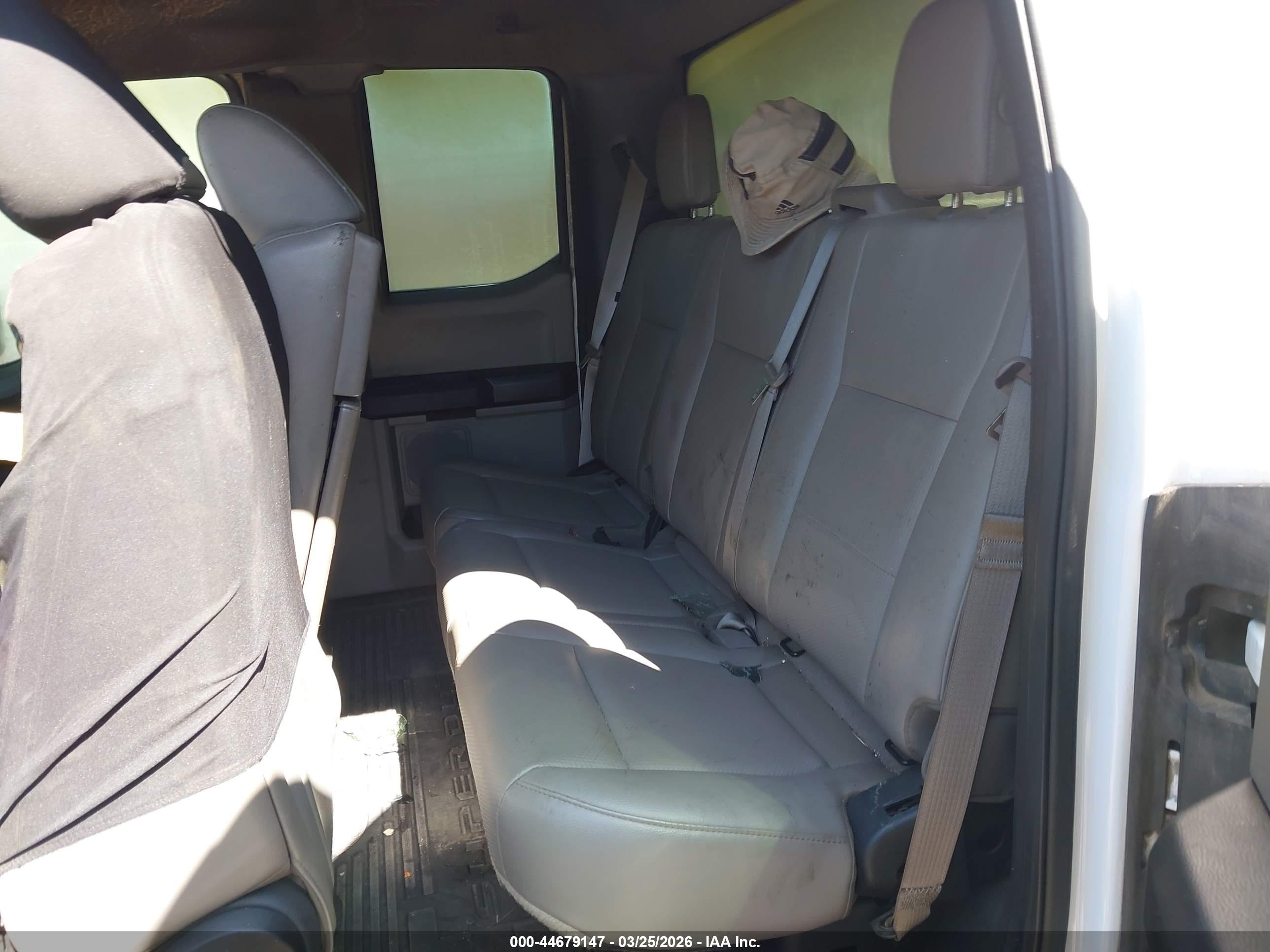 FORD F-350 image 7