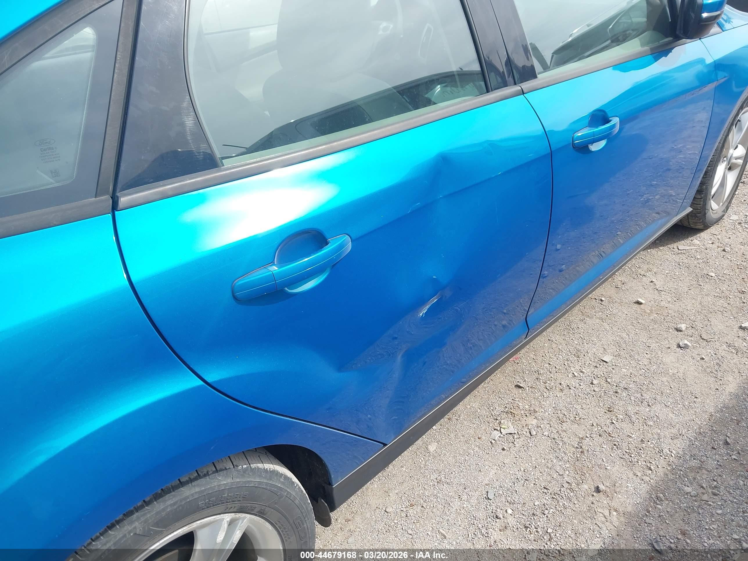 FORD FOCUS image 6