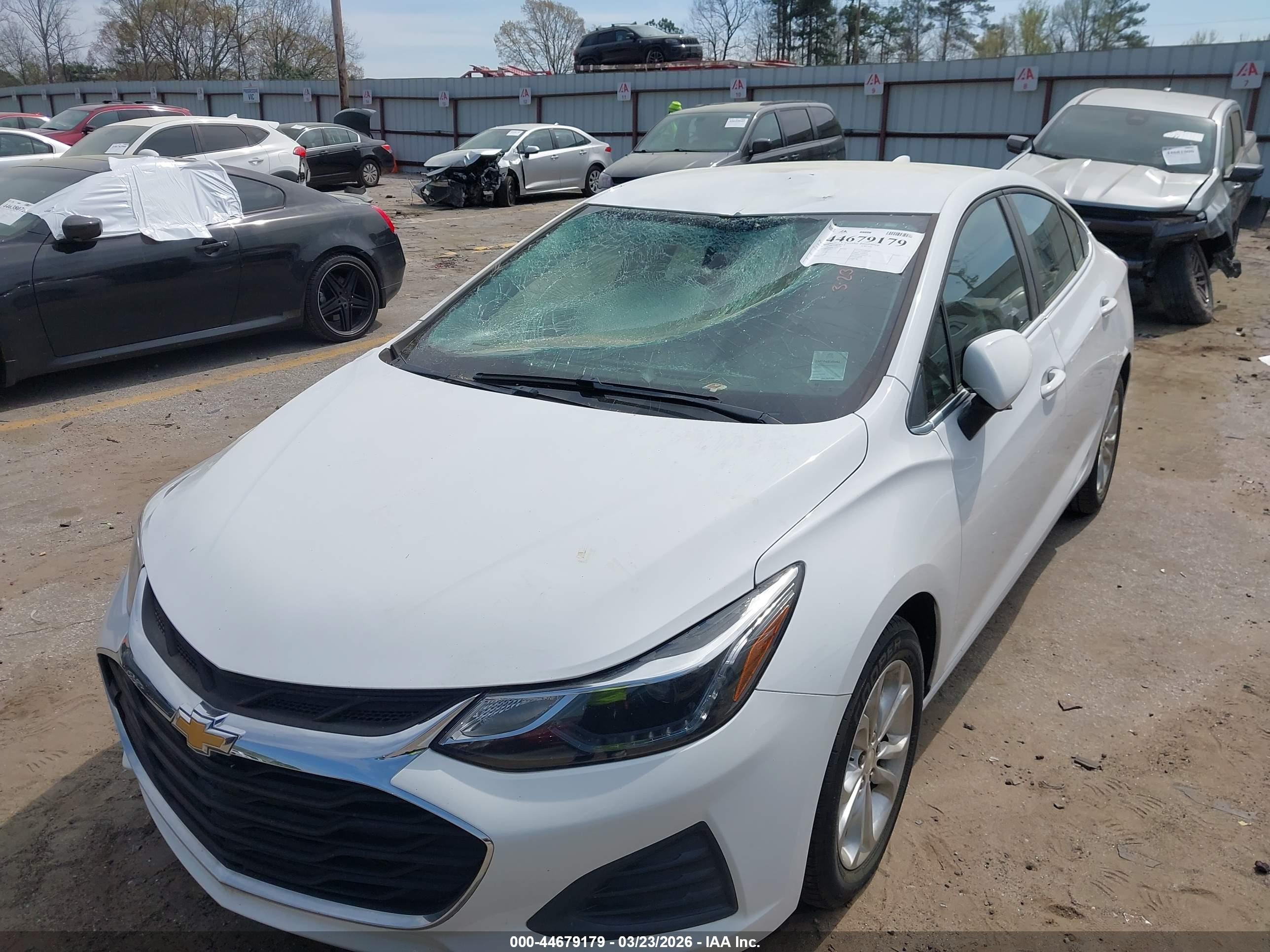 CHEVROLET CRUZE image 6