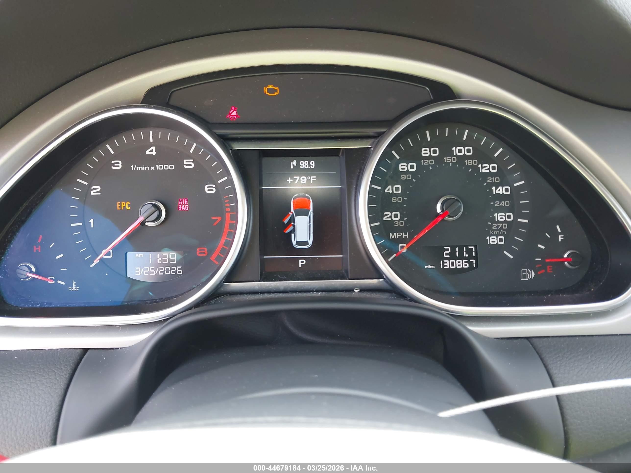 AUDI Q7 image 7