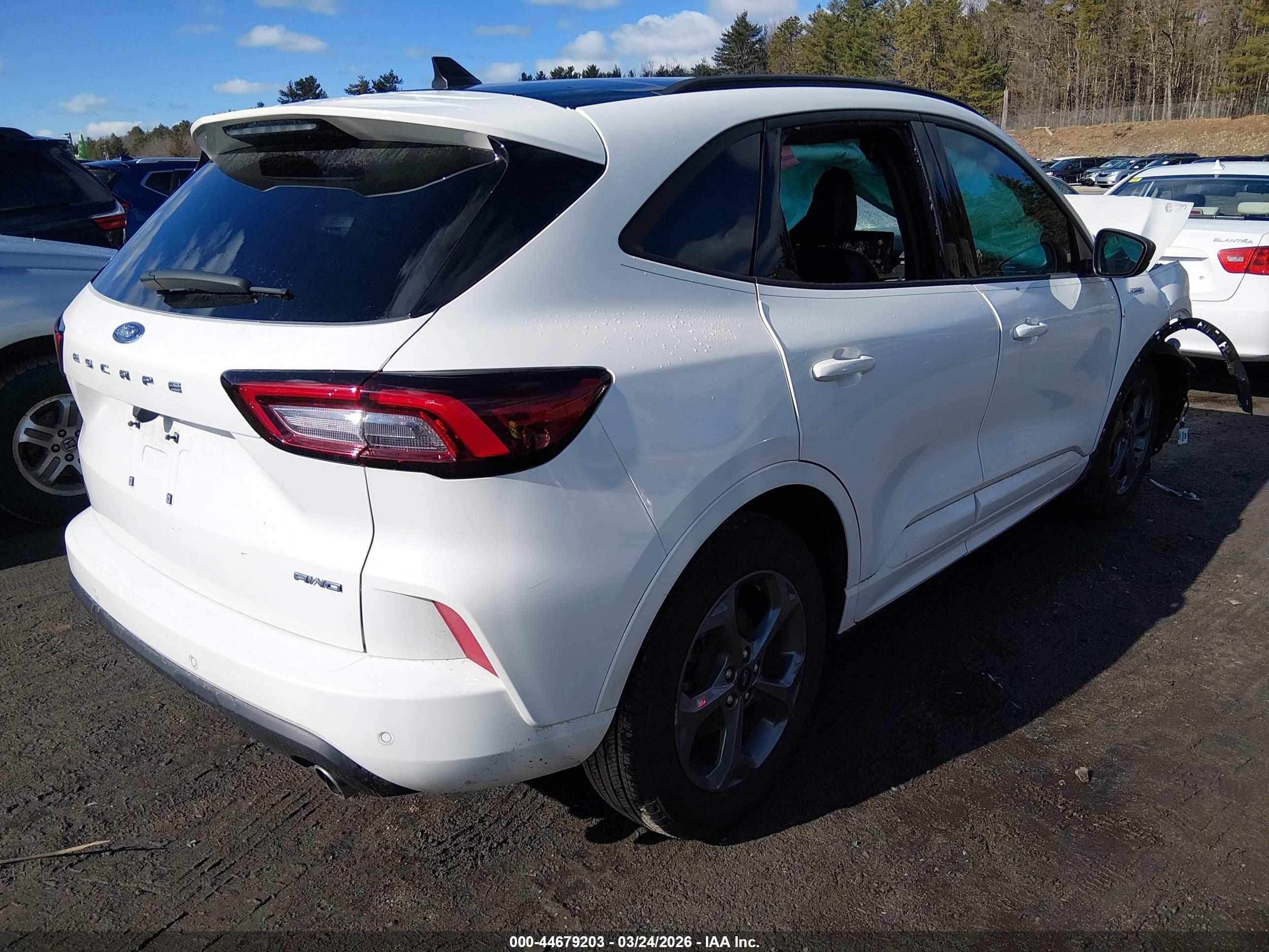 FORD ESCAPE image 4