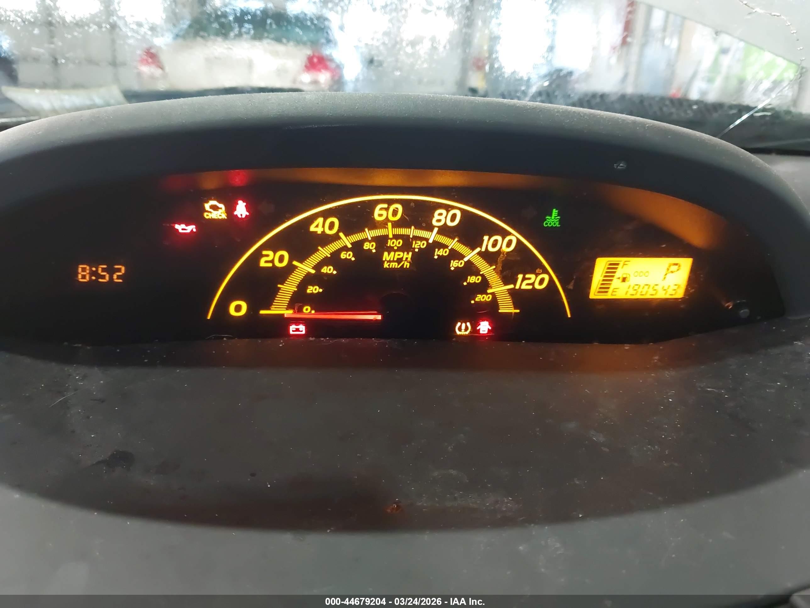 TOYOTA YARIS image 7