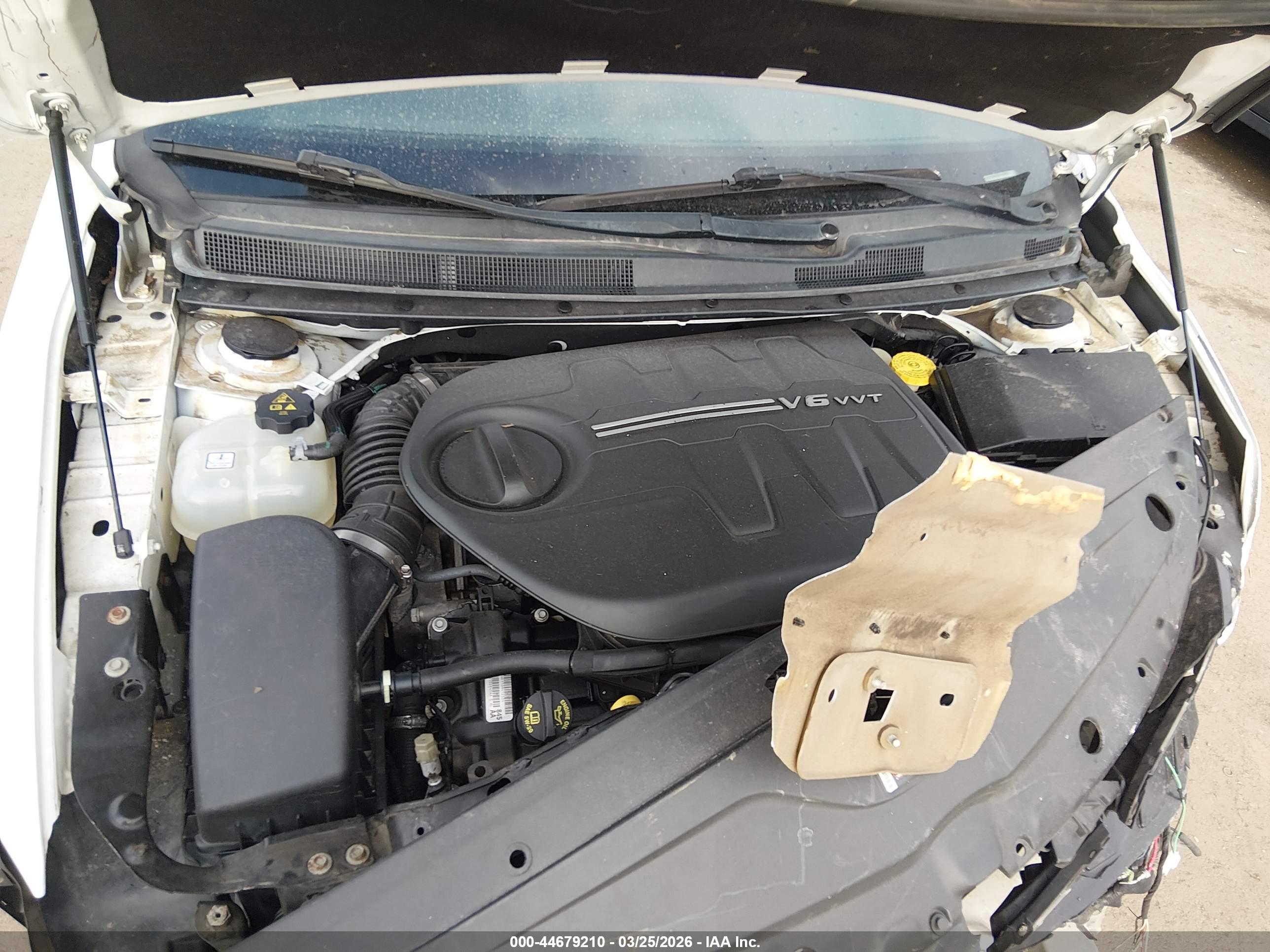 CHRYSLER 200 image 10