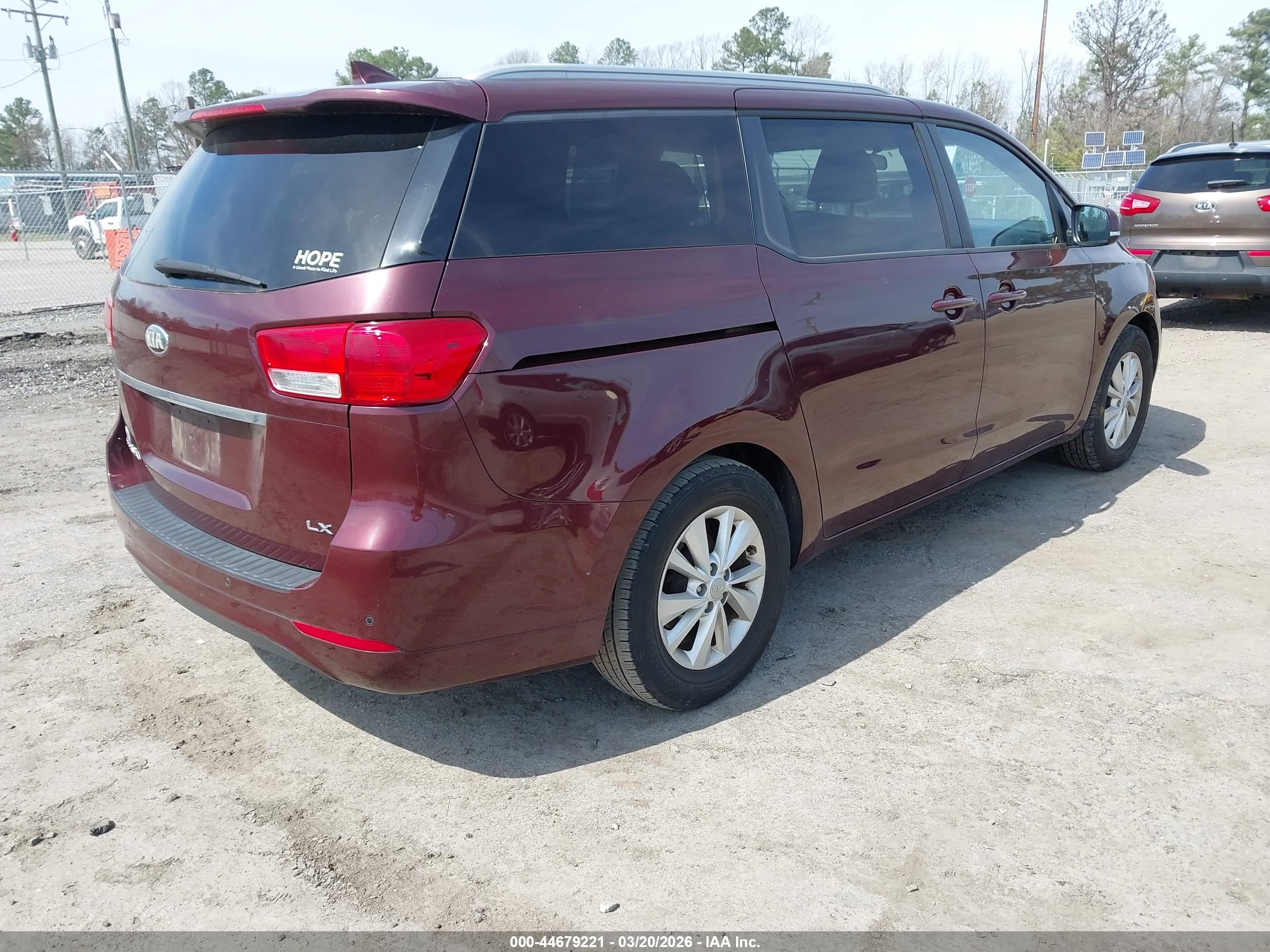 KIA SEDONA image 4