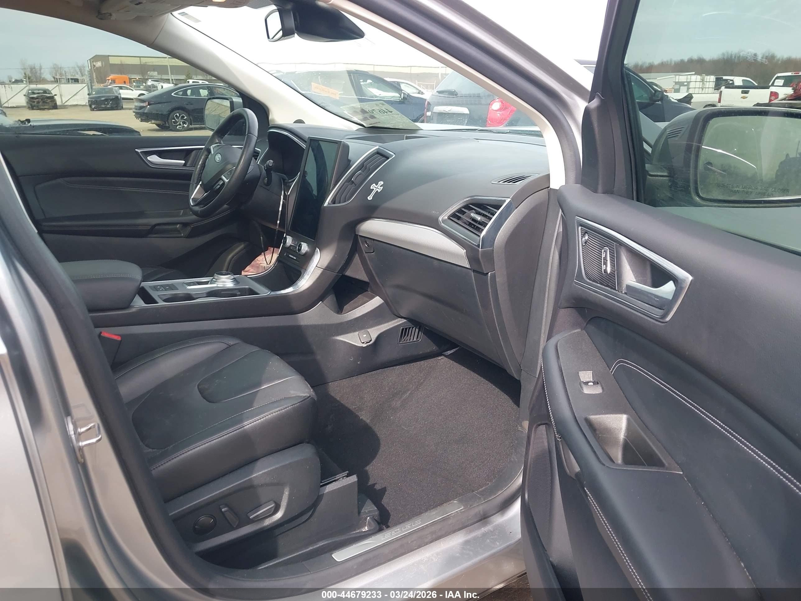 FORD EDGE image 5