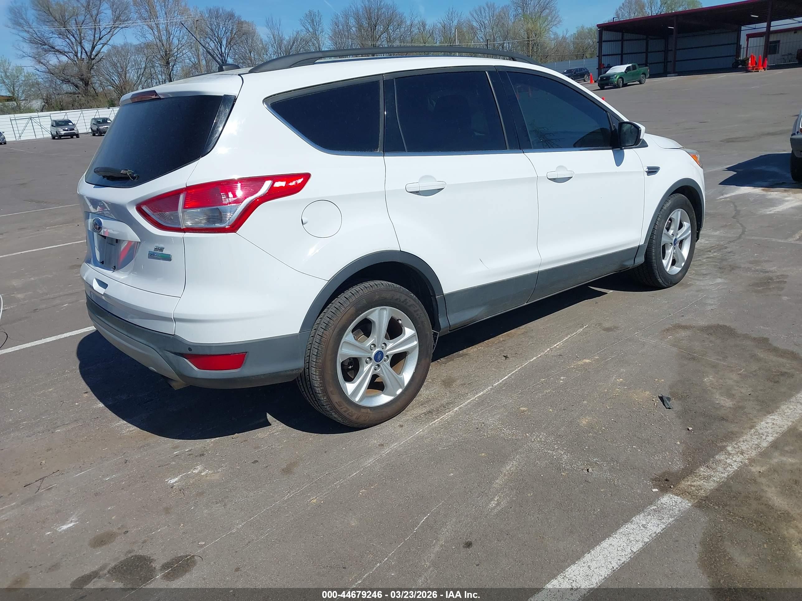 FORD ESCAPE image 4
