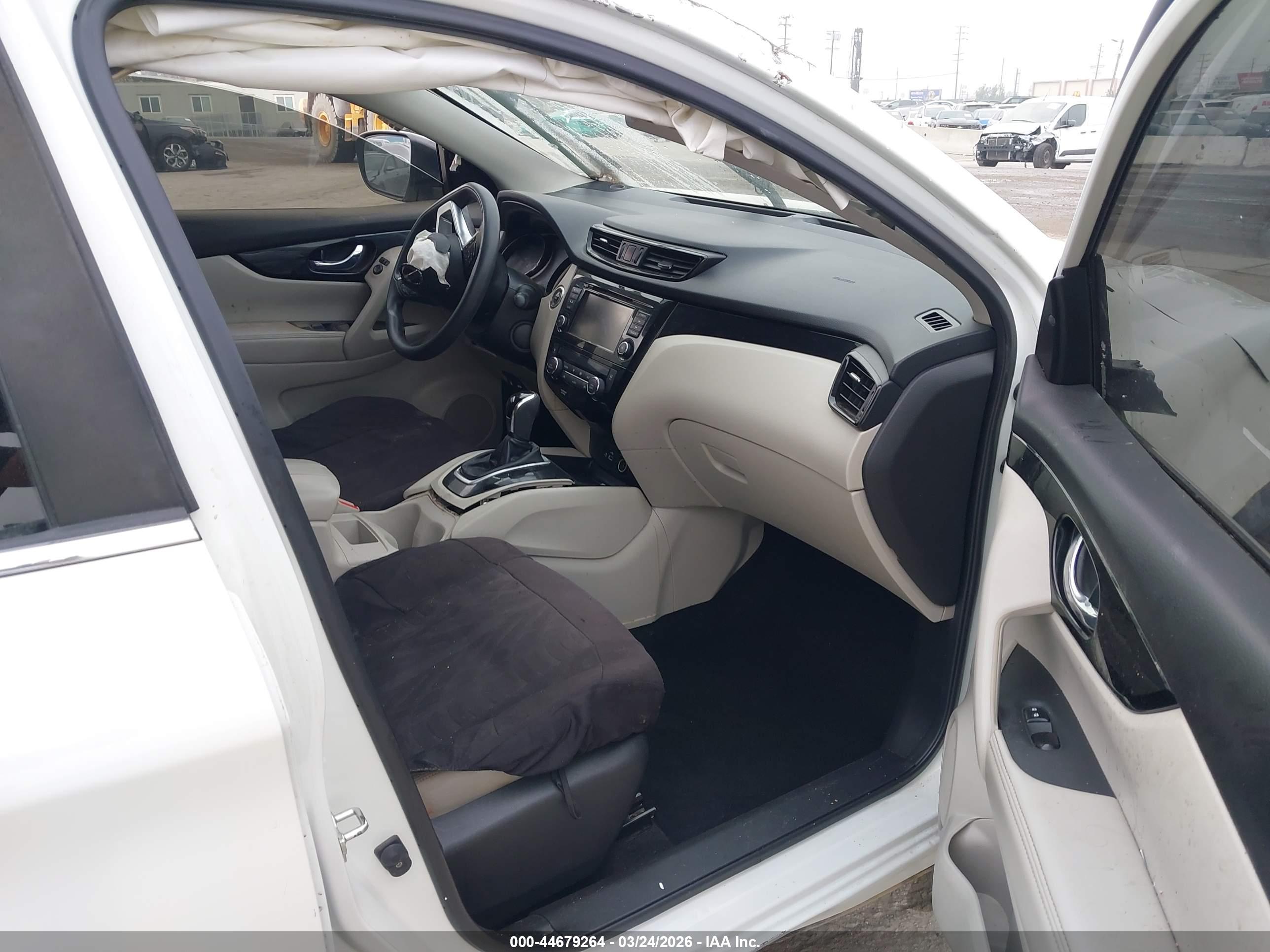 NISSAN ROGUE image 5