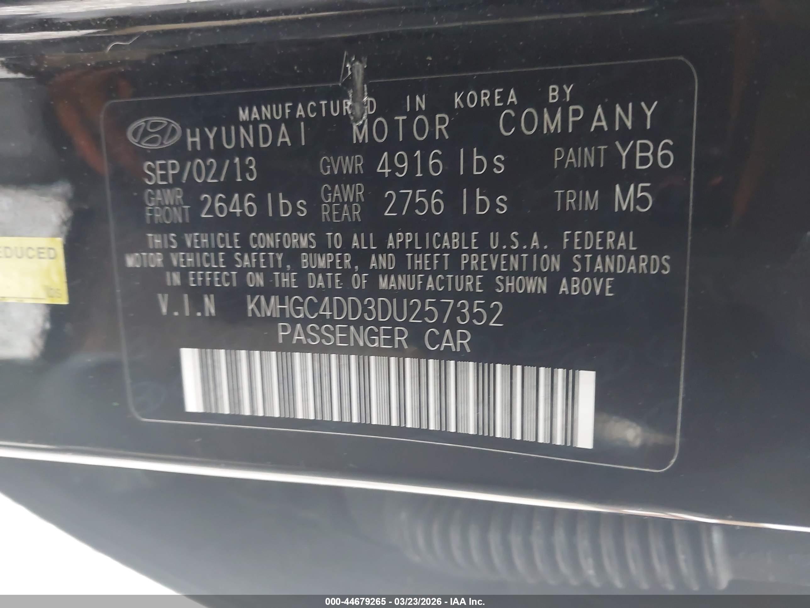 HYUNDAI GENESIS image 9
