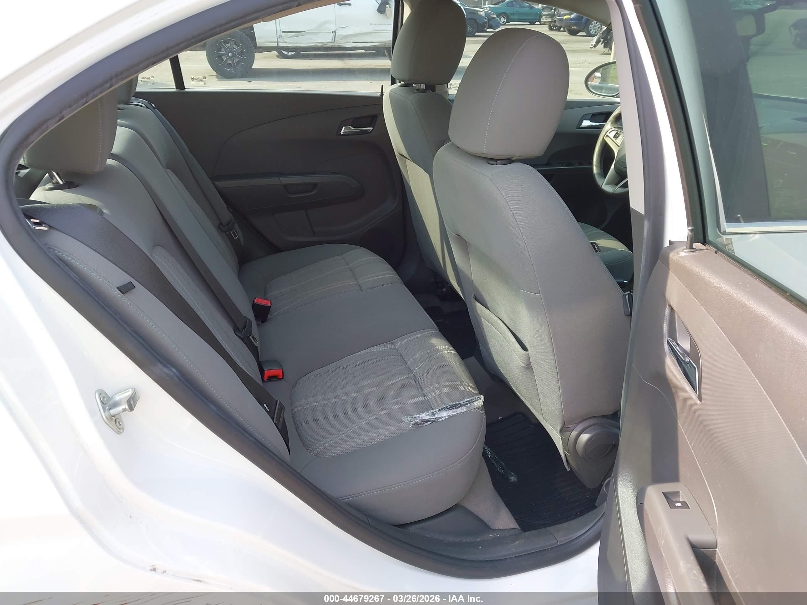 CHEVROLET SONIC image 8