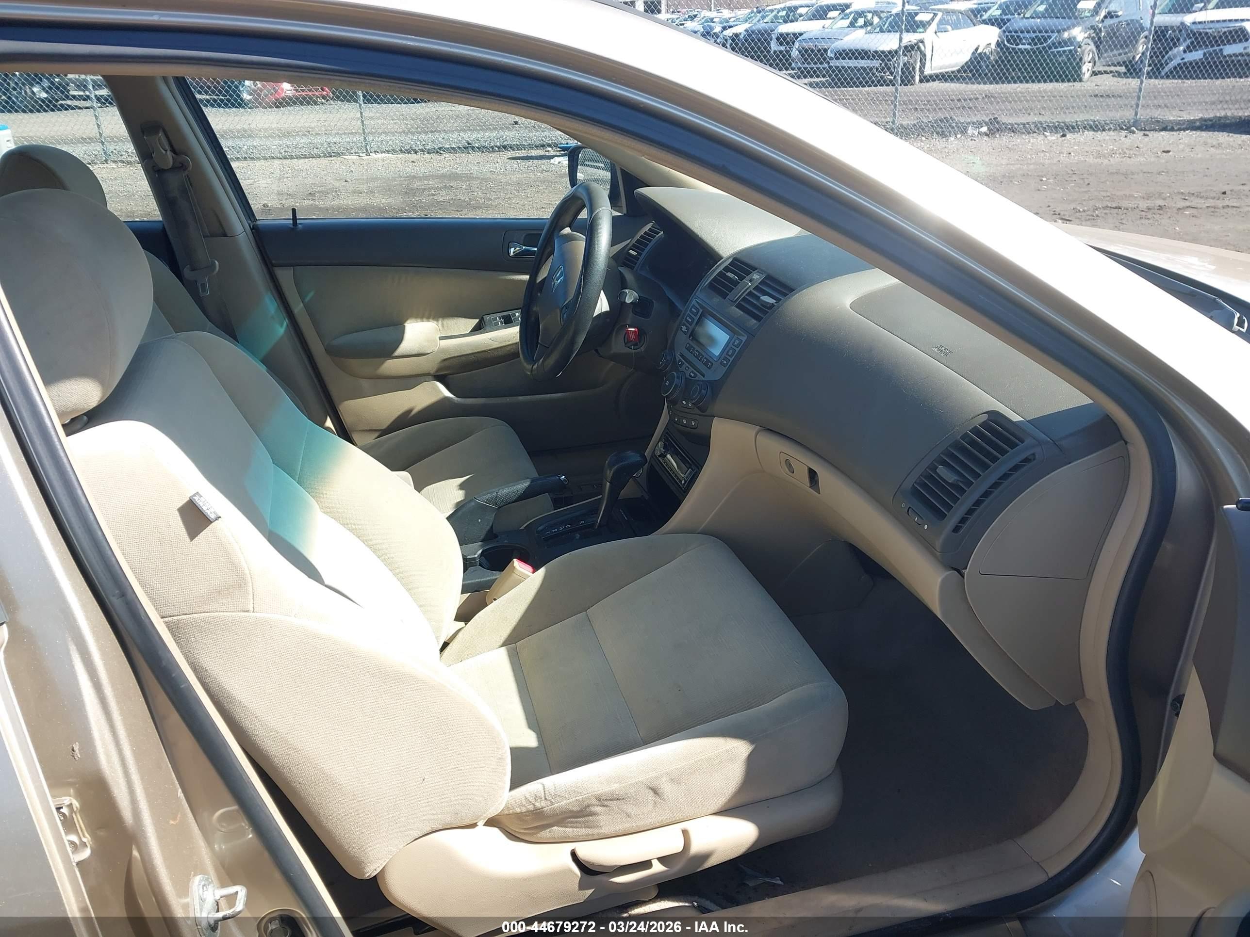 HONDA ACCORD image 5