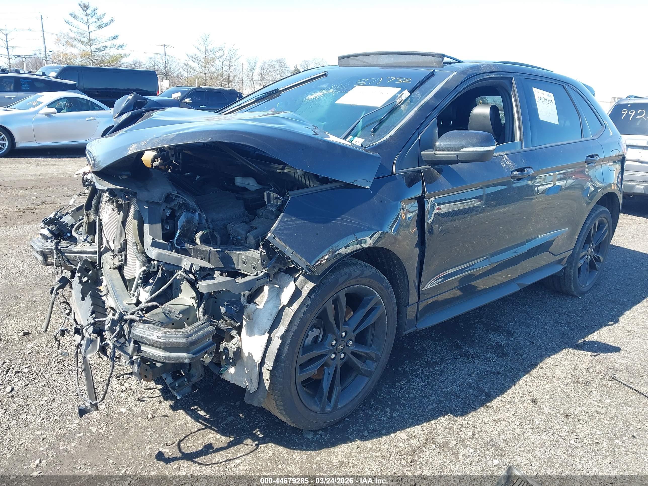 FORD EDGE image 2
