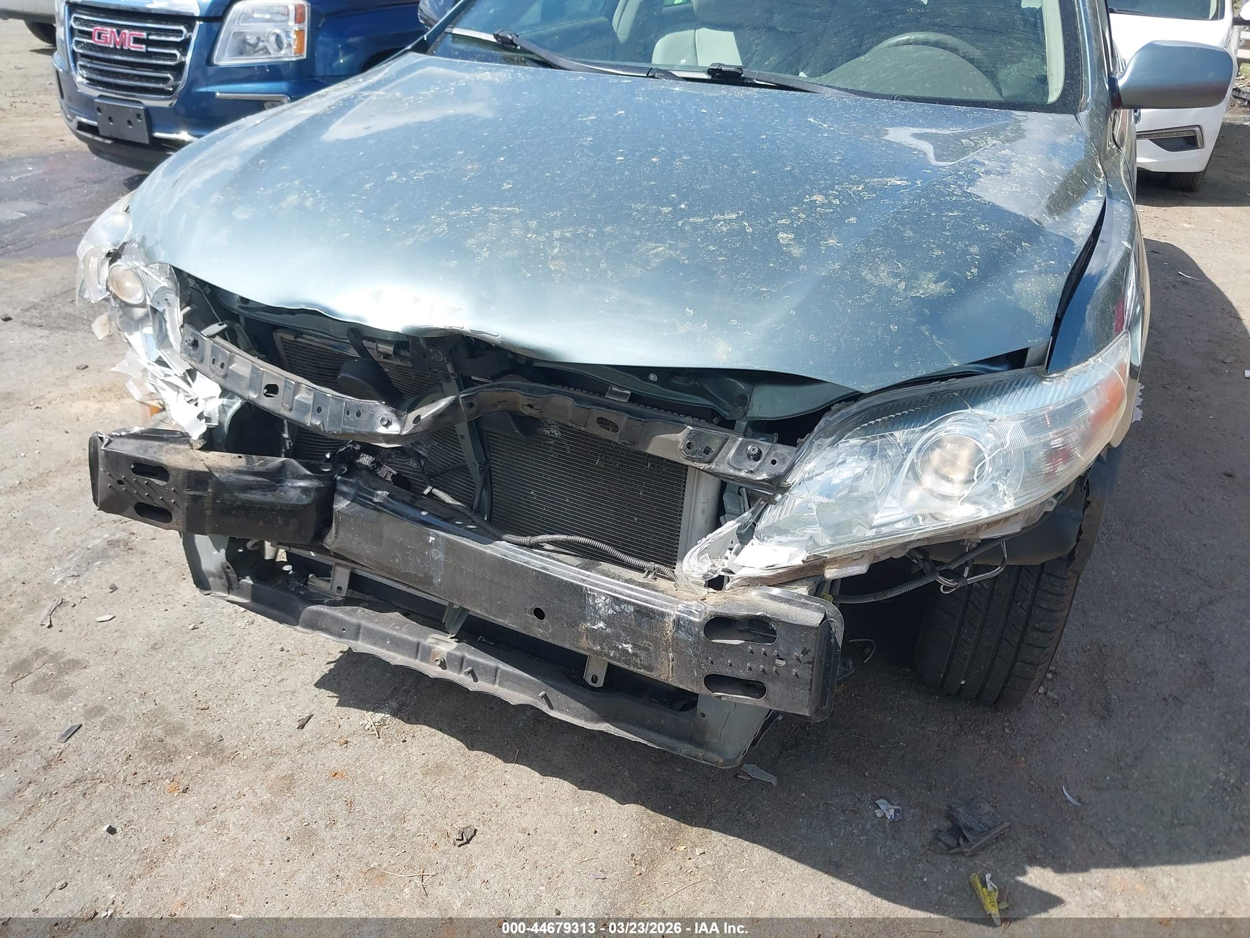 TOYOTA CAMRY image 6