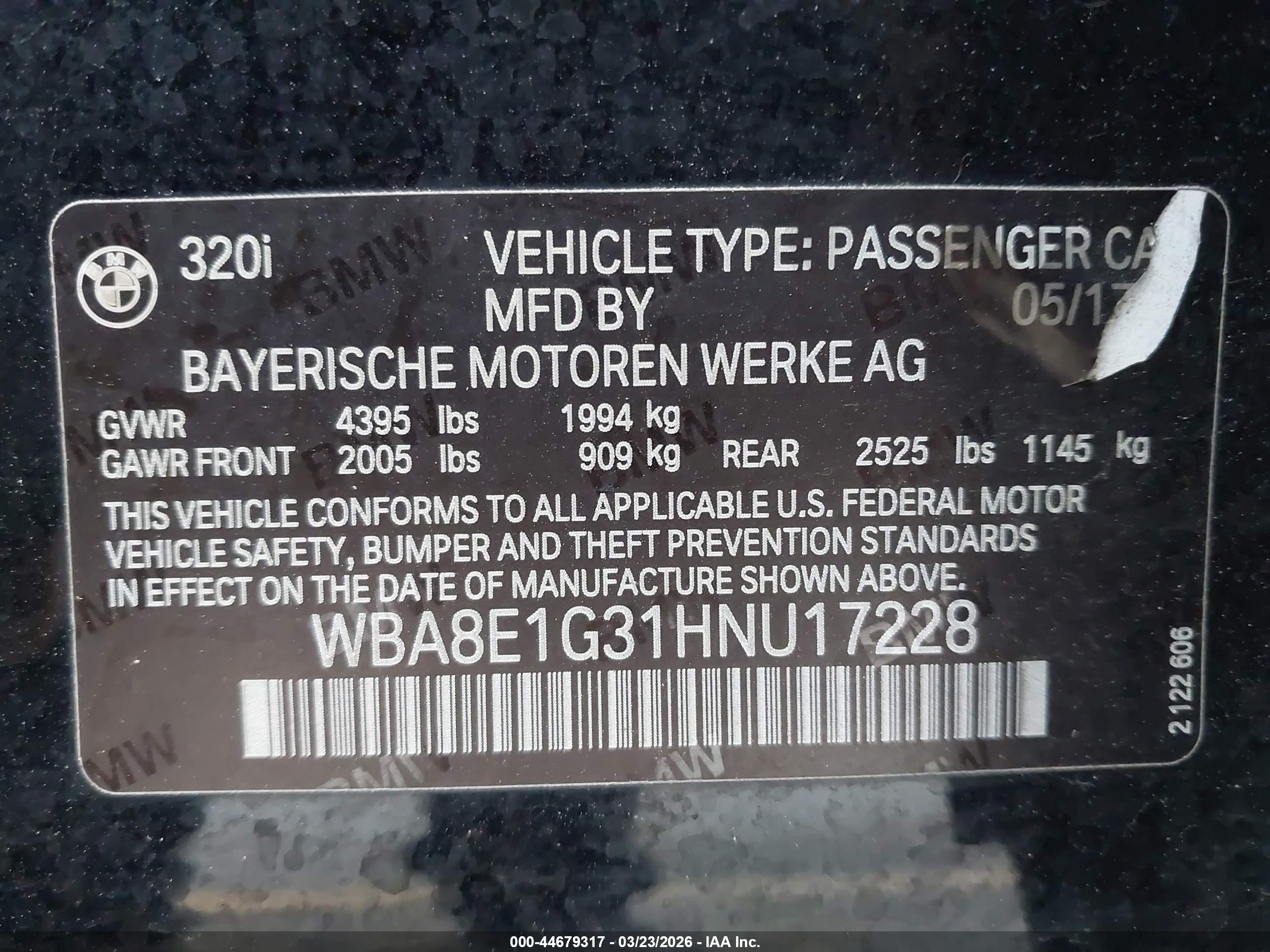 BMW 320I image 9