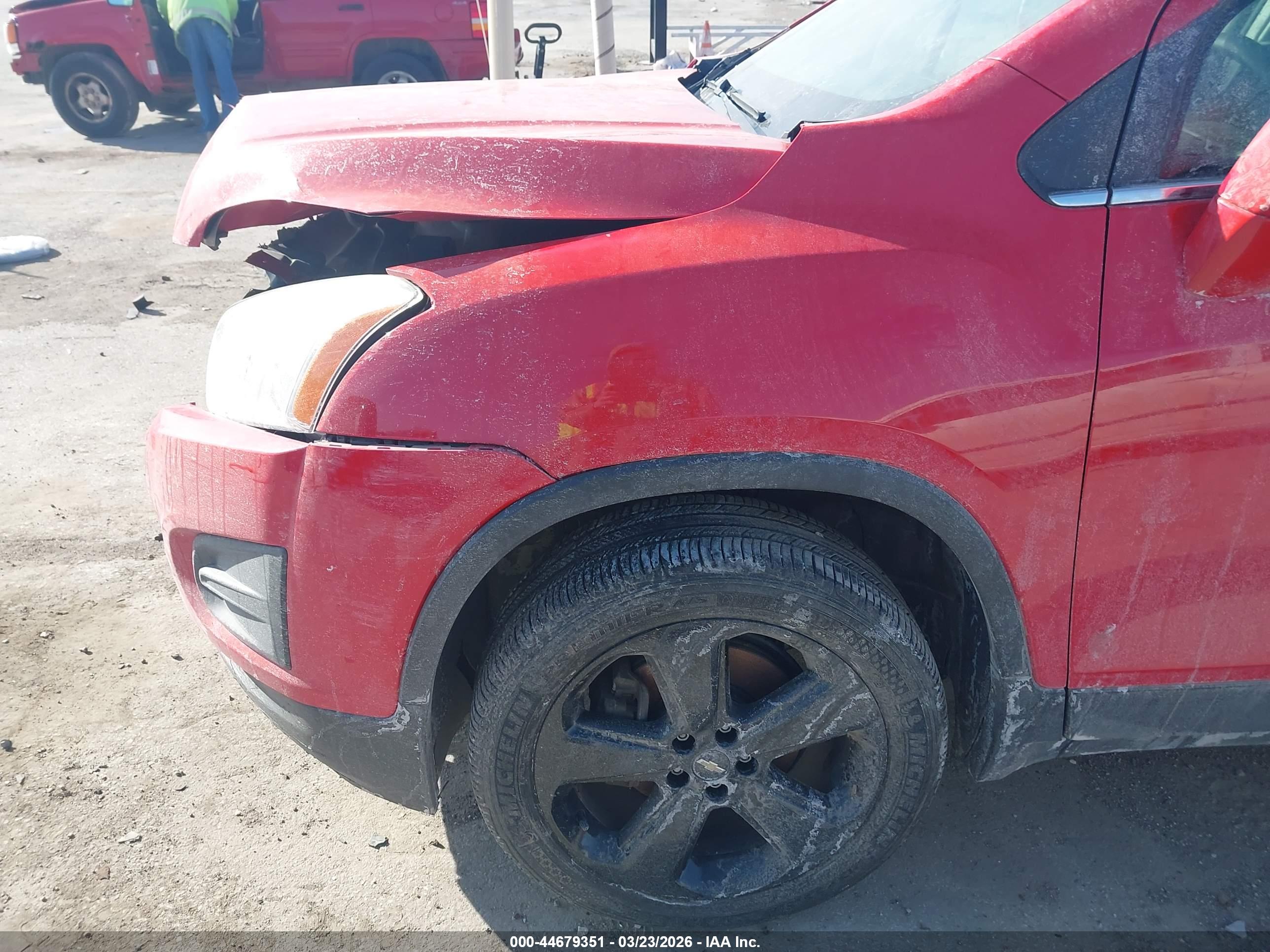 CHEVROLET TRAX image 6