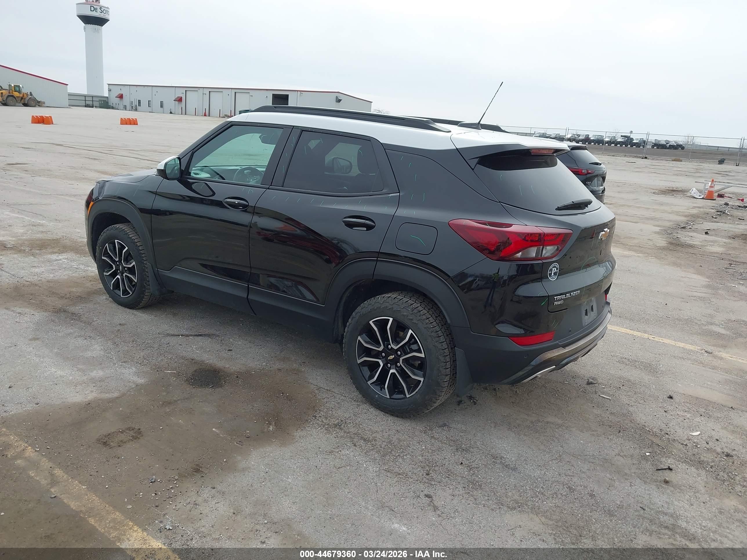 CHEVROLET TRAILBLAZER image 3